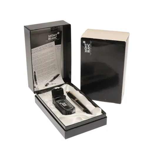 A MONTBLANC MEISTERSTRUCK GOLD COATED CLASSIQUE FOUNTAIN PEN...