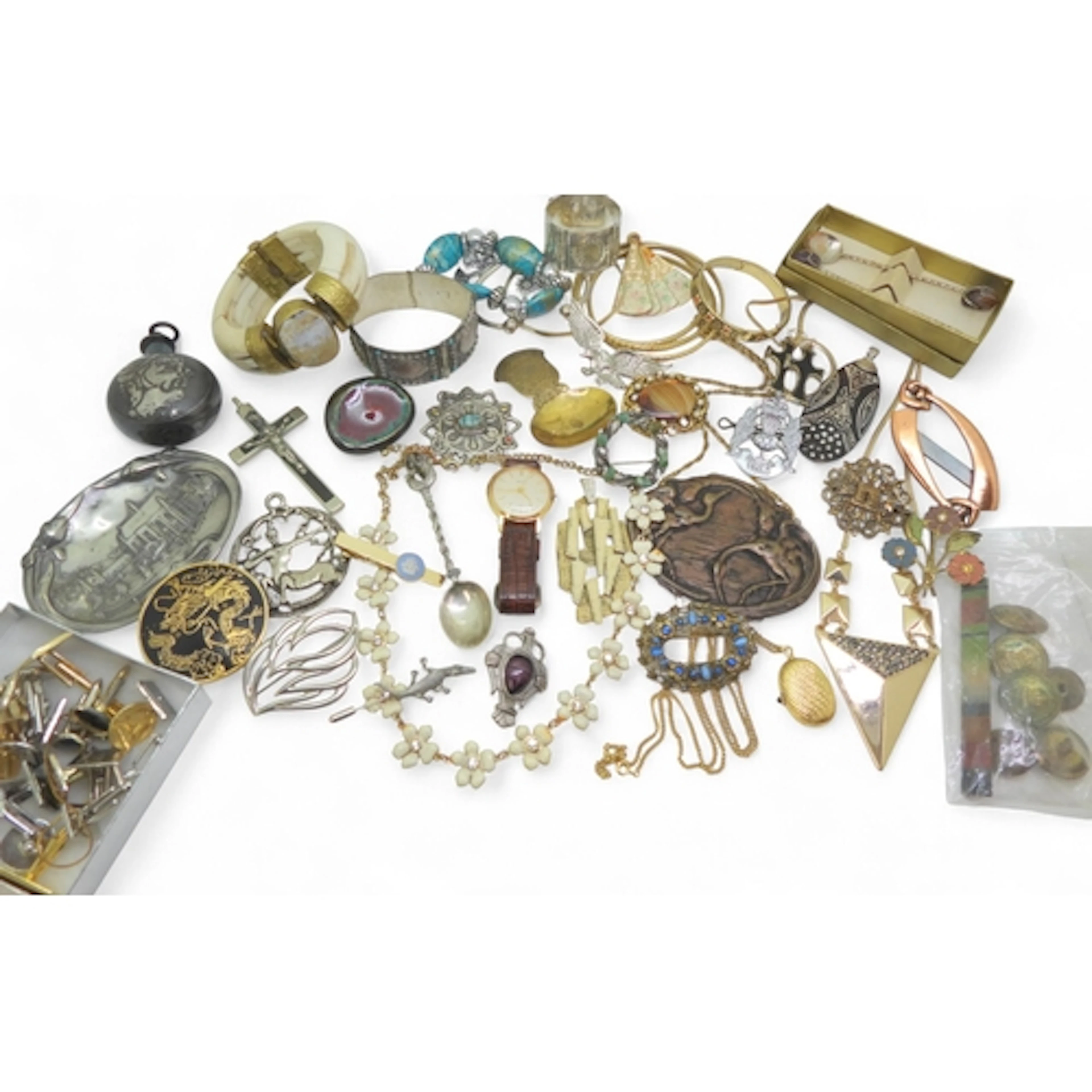 An Art Nouveau design pin dish for the Albert Institute Dund...
