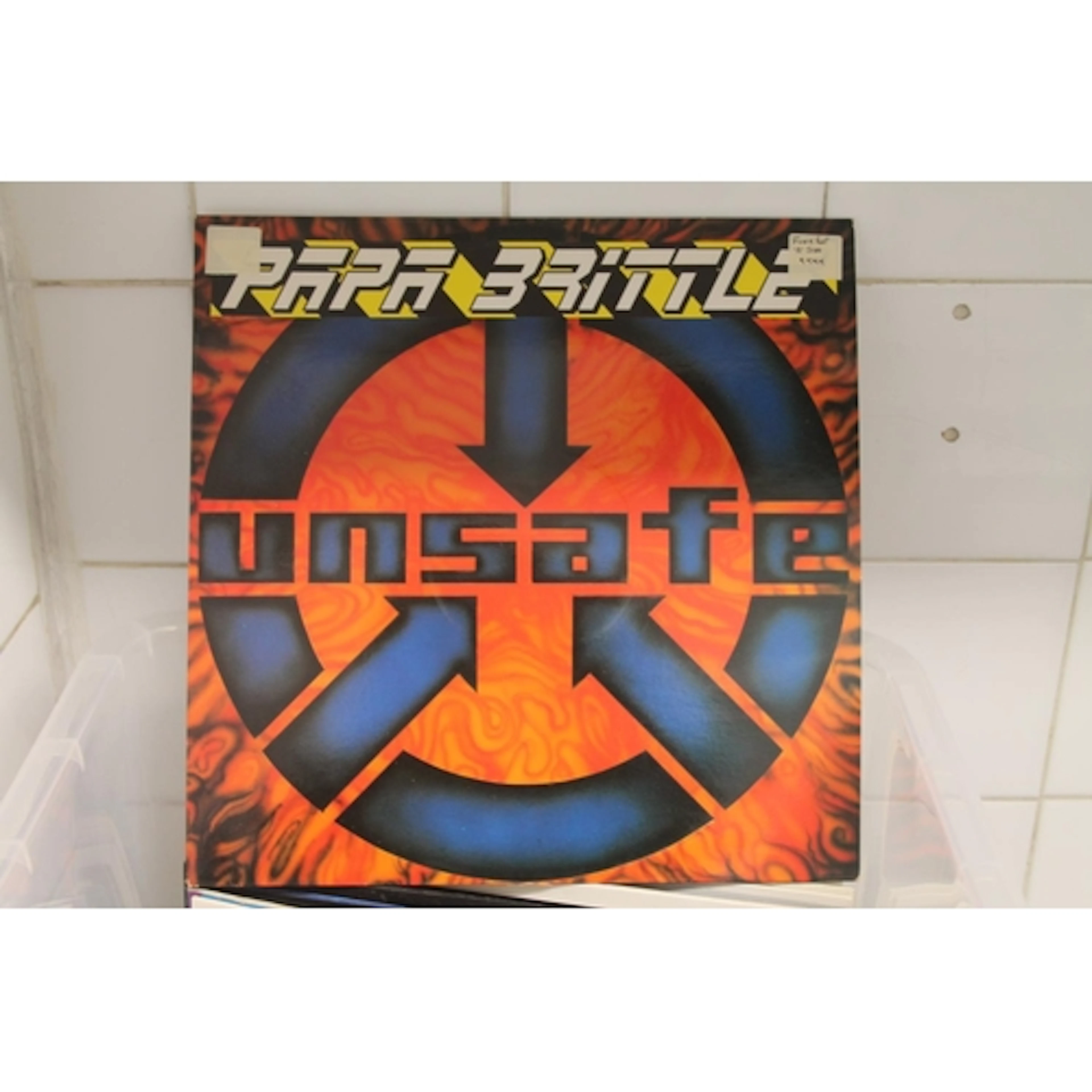 Large plastic box containing 12'' vinyl singles to include m...