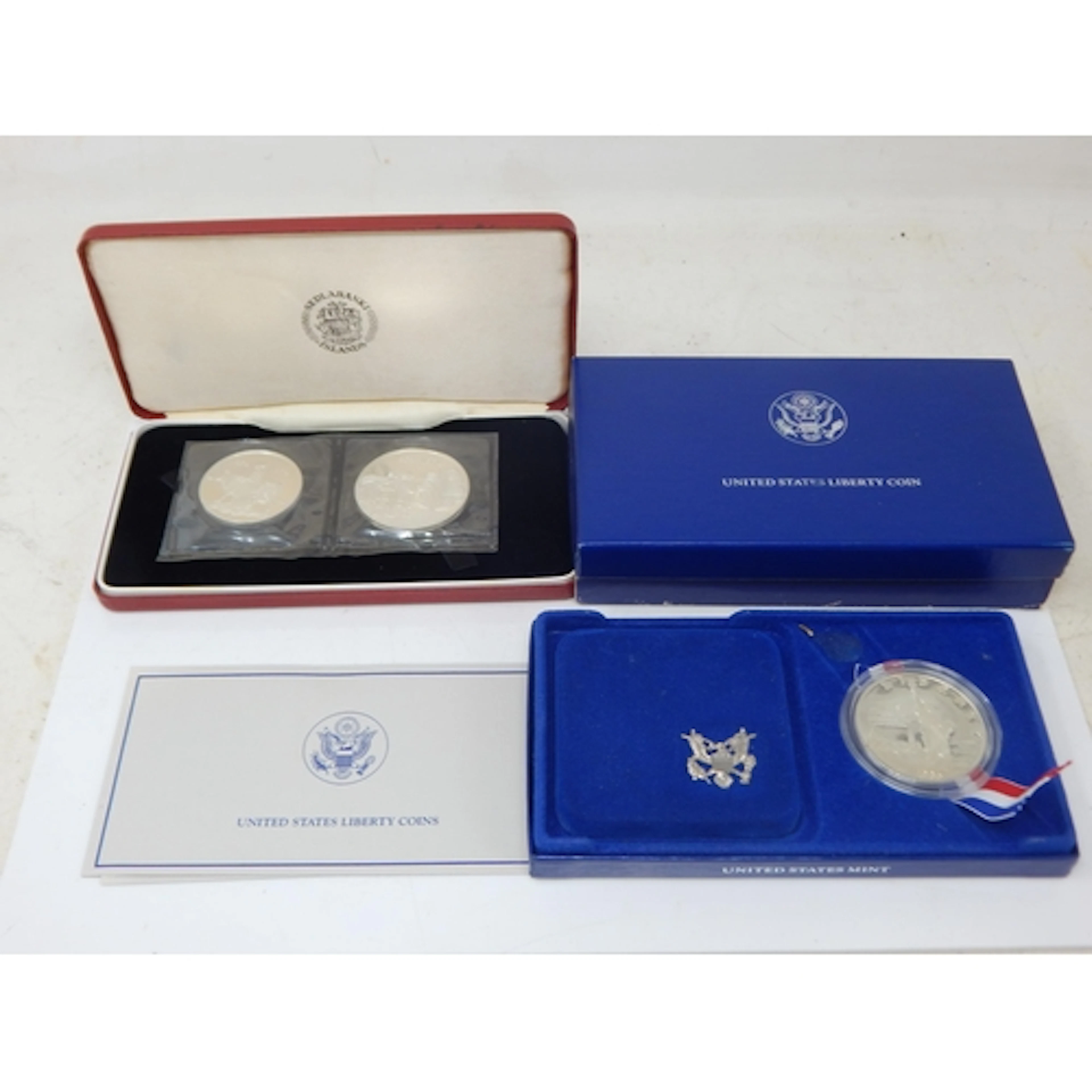 Iceland 874-1974 Two Coin Set in Case of Issue together with...