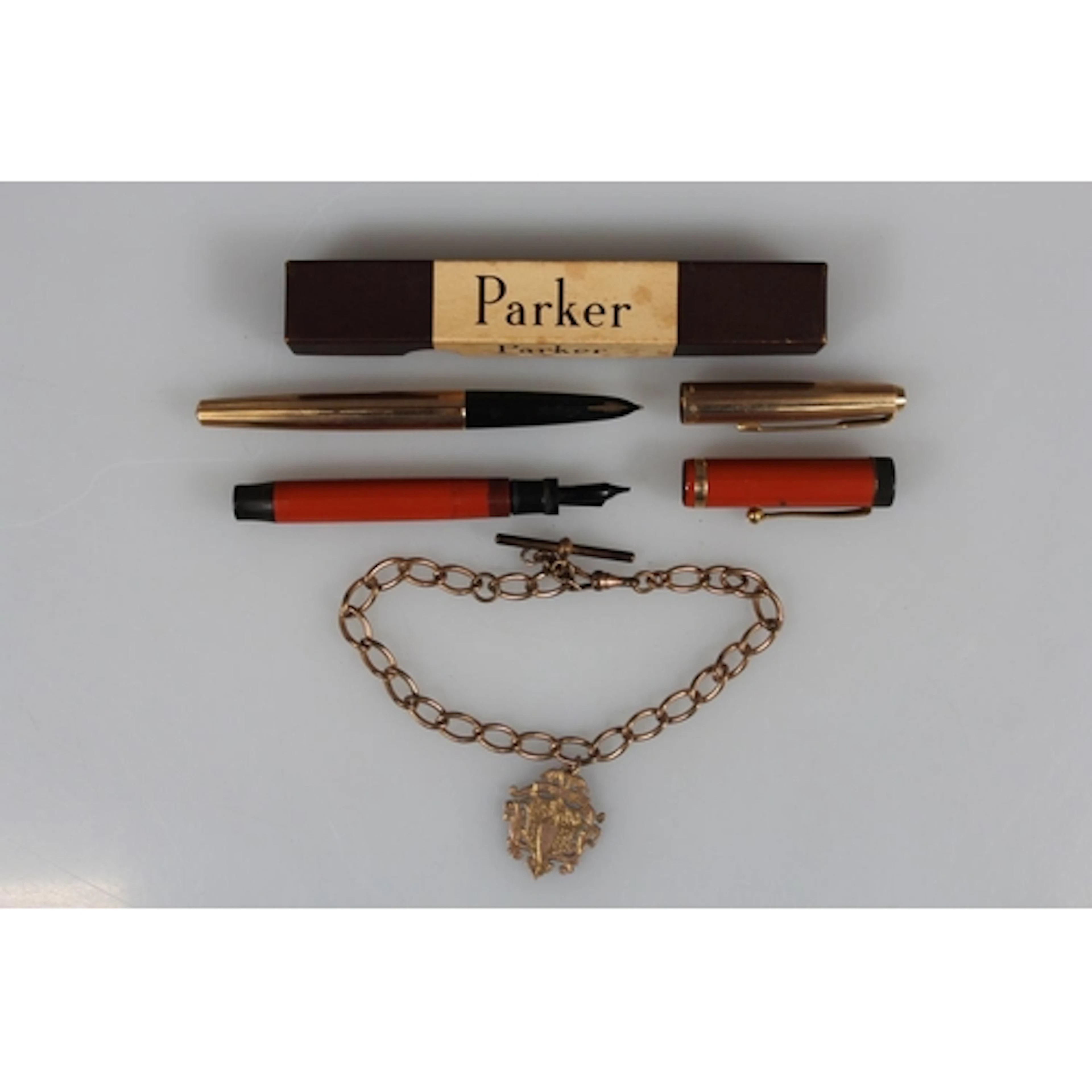 Geo S Parker Duofold Jr Lucky Curve fountain pen, a boxed Pa...