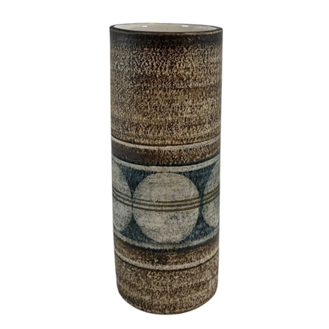 Linda Hazel for Troika - a 1970s Cornish studio art pottery ...