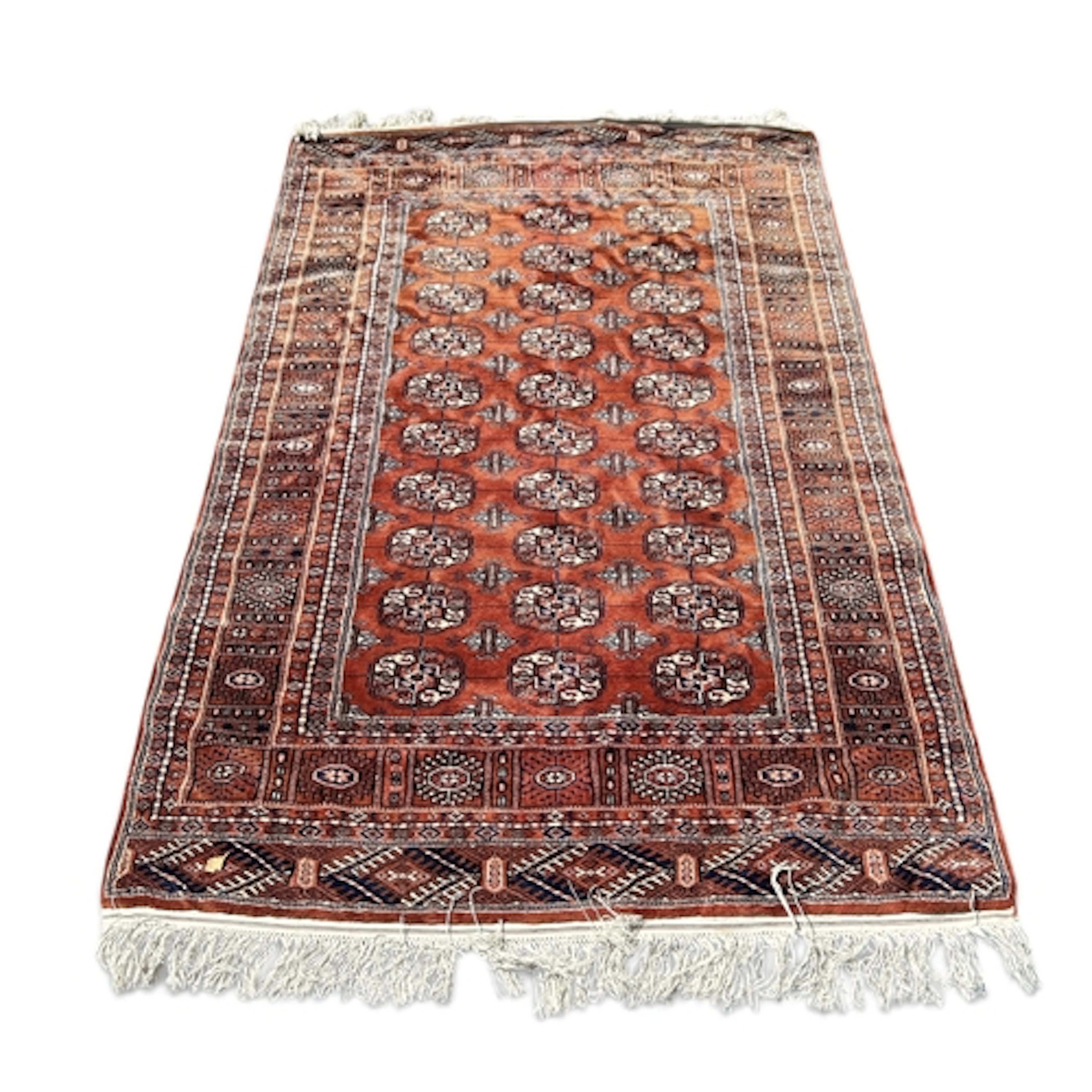 A SMALL PERSIAN CARPET 185 x 126cm.