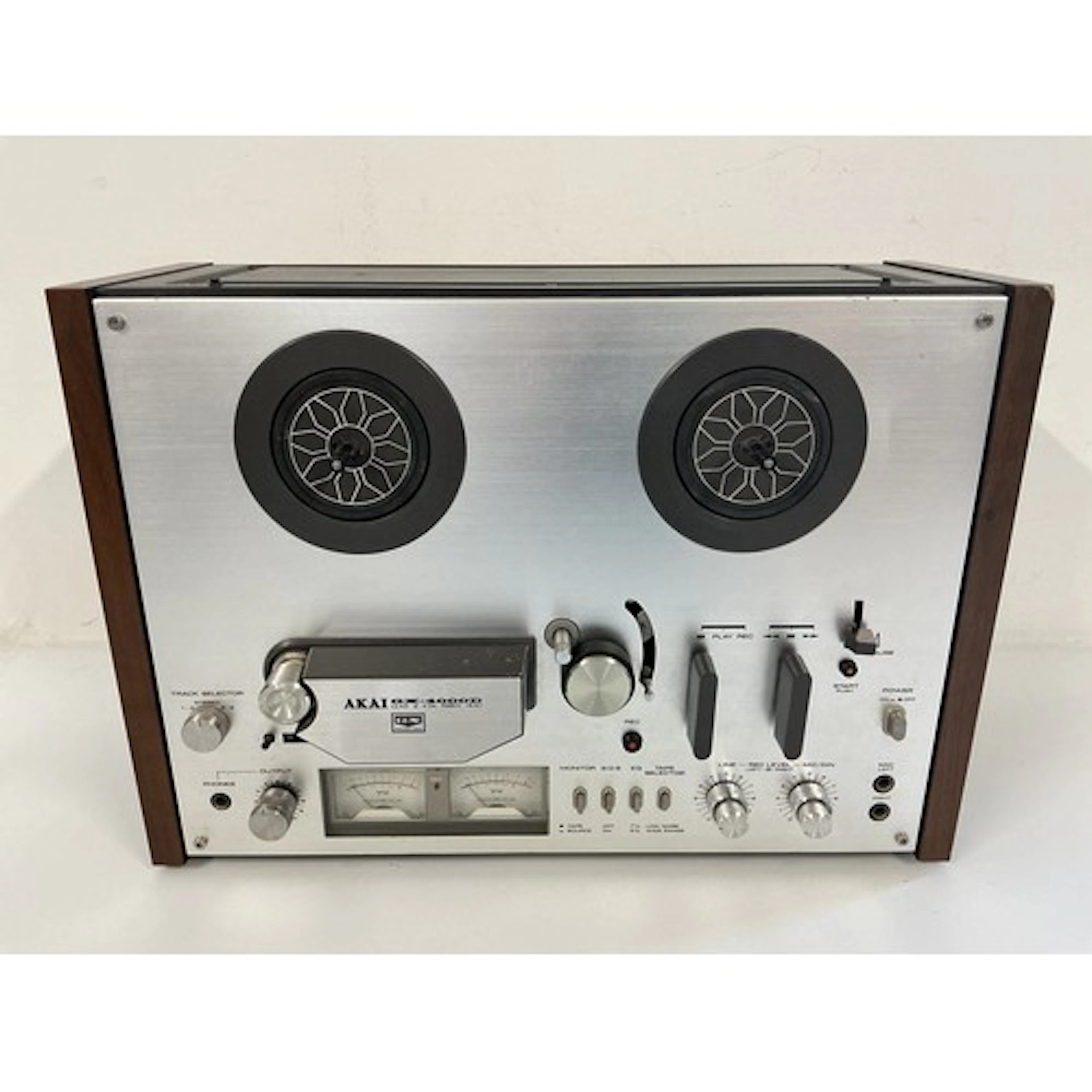 An Akai GX-4000D reel to reel machine. Working but in need o...