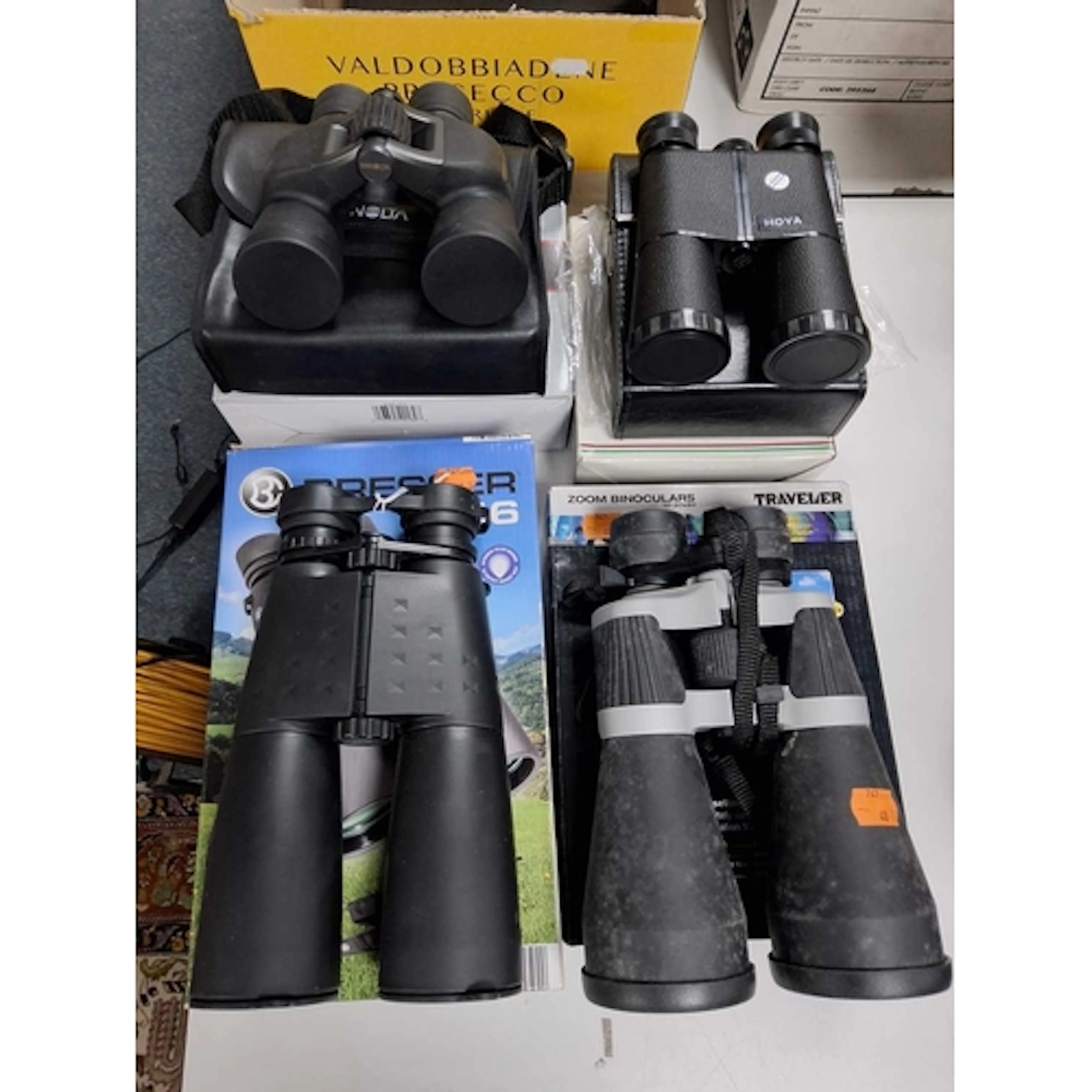 FOUR PAIRS OF BOXED BINOCULARS comprising Hoya 10x40 Compact...