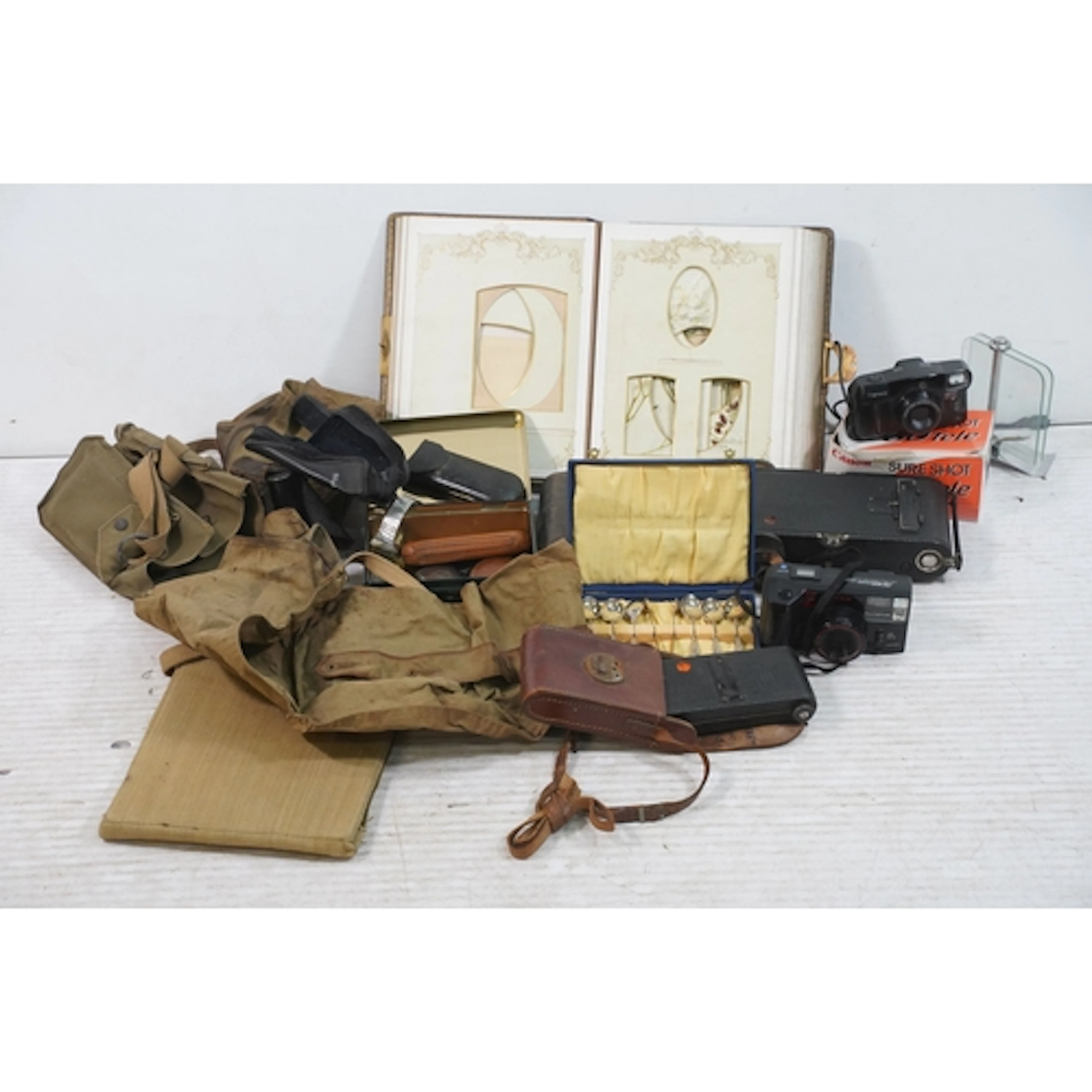 Collection of cameras, to comprise Houghton Butcher, Olympus...