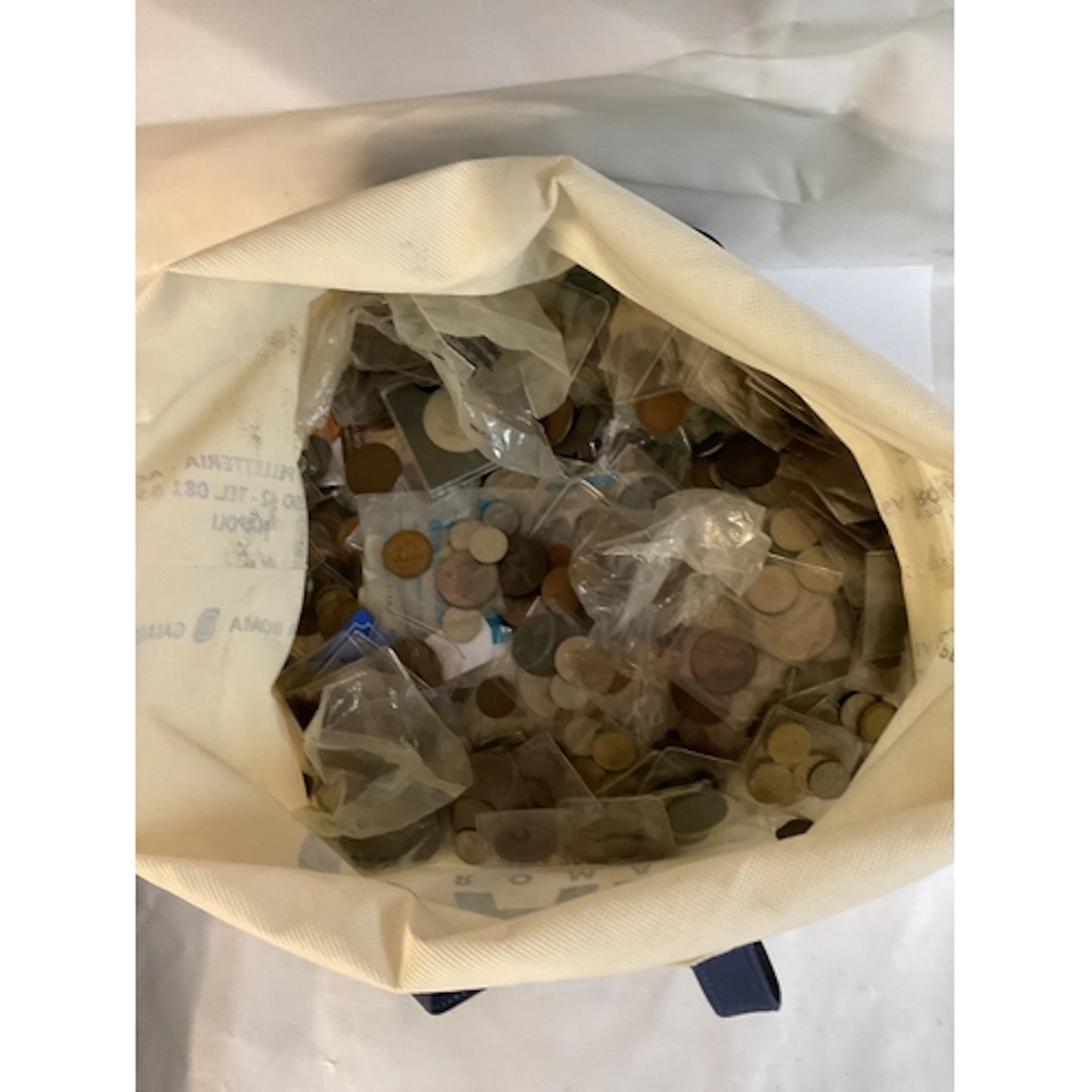 Large qty of coins to inc Victorian to QEIIR, lots of bronze...