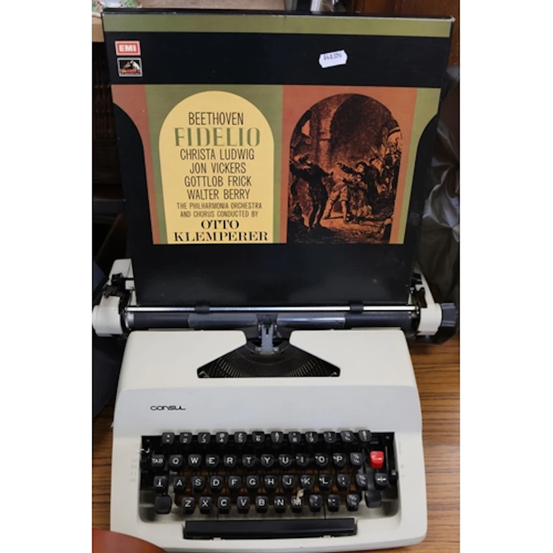 Consul typewriter and a Beethoven Fidelio boxed LP set.