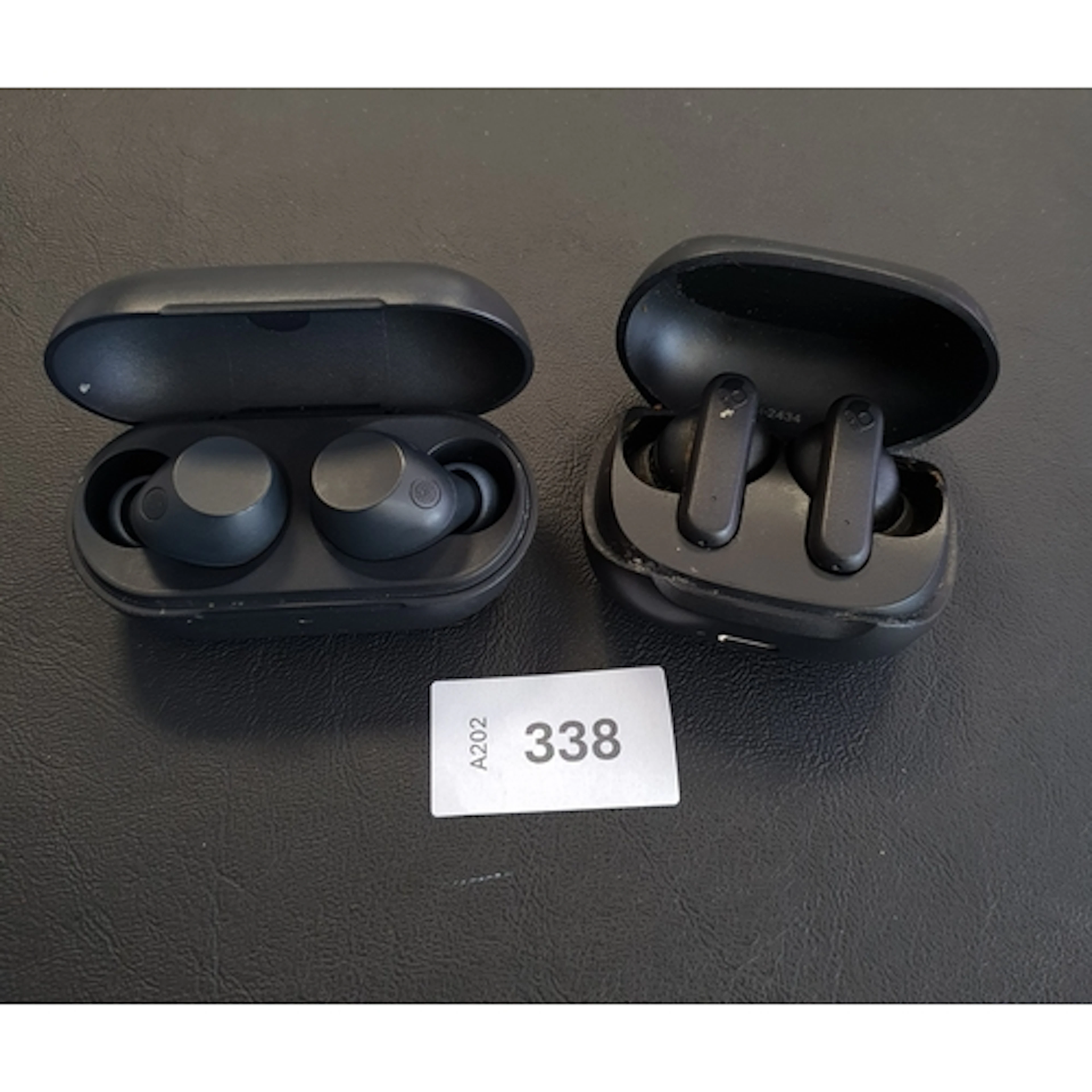 TWO PAIRS OF EARBUDS INC SKULLCANDY/ SONY