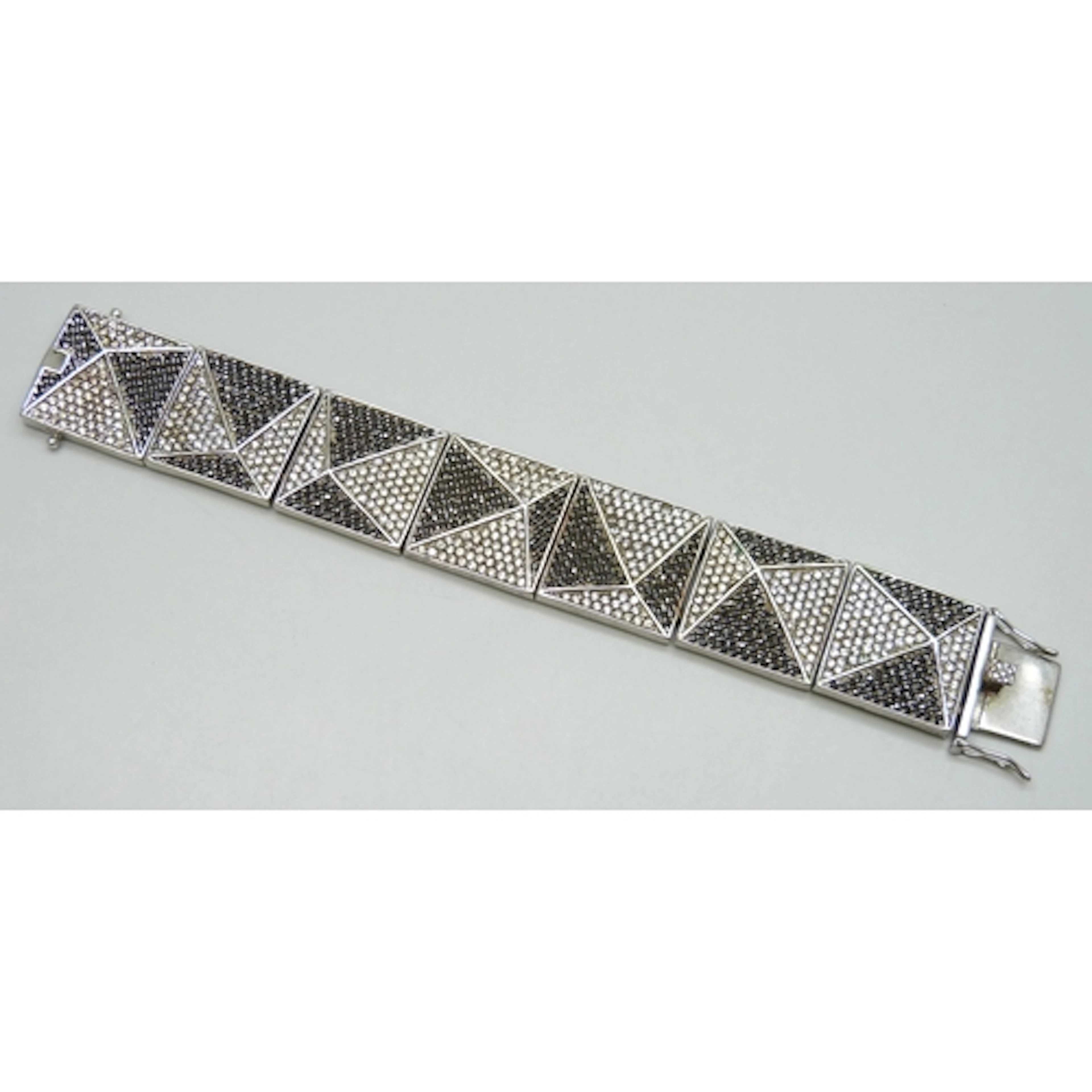 Eddie Borgo, a silver plated stone set panel bracelet, 17cm