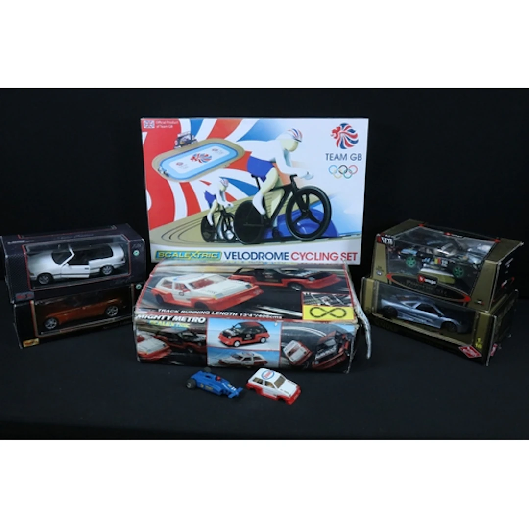 Quantity of toys to include boxed Scalextric London 2012 Vel...