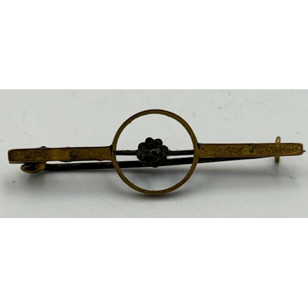 9ct gold brooch AF, approximate weight 1.4g