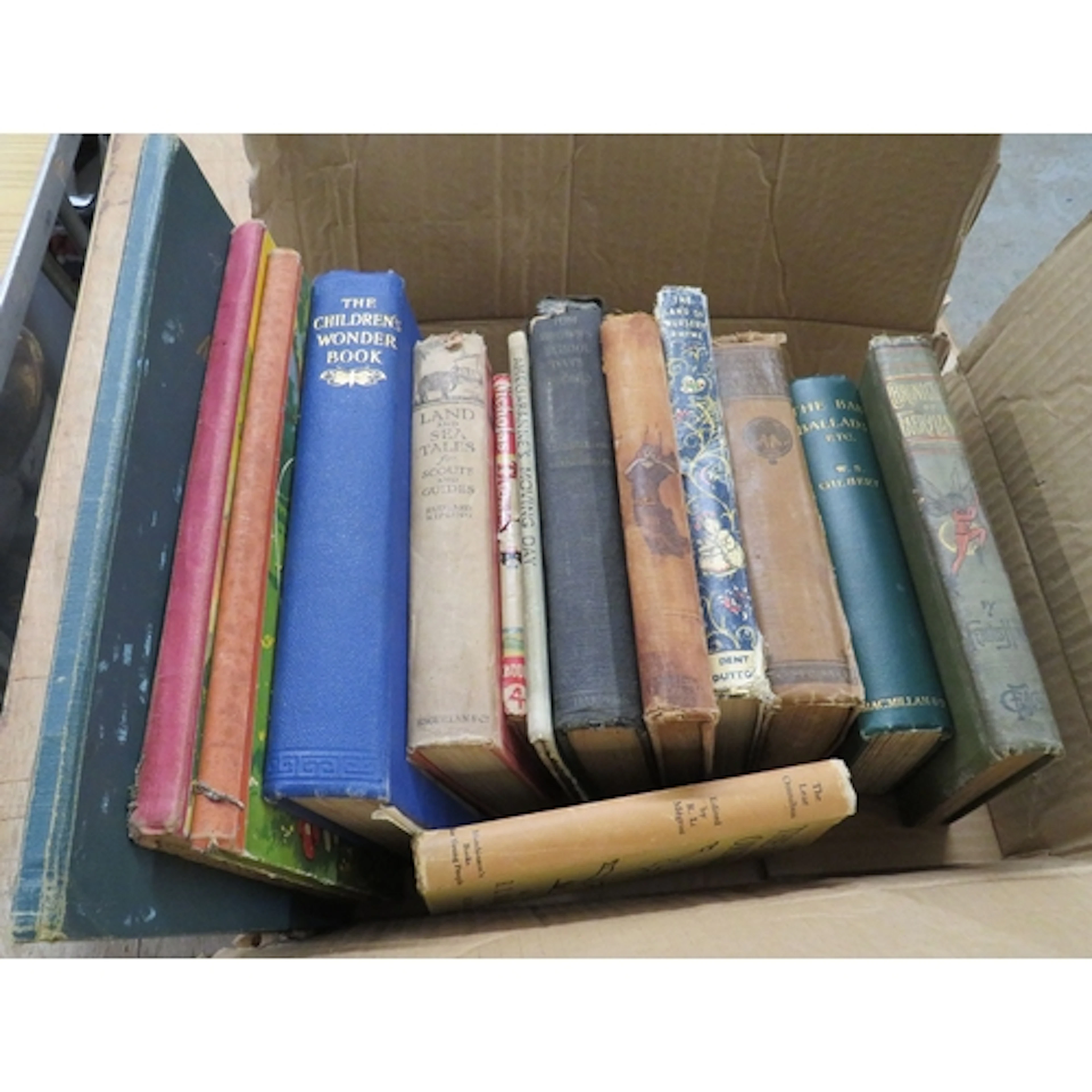 Books: The Chronicles of Faeryland, The Land of Nursery Rhym...