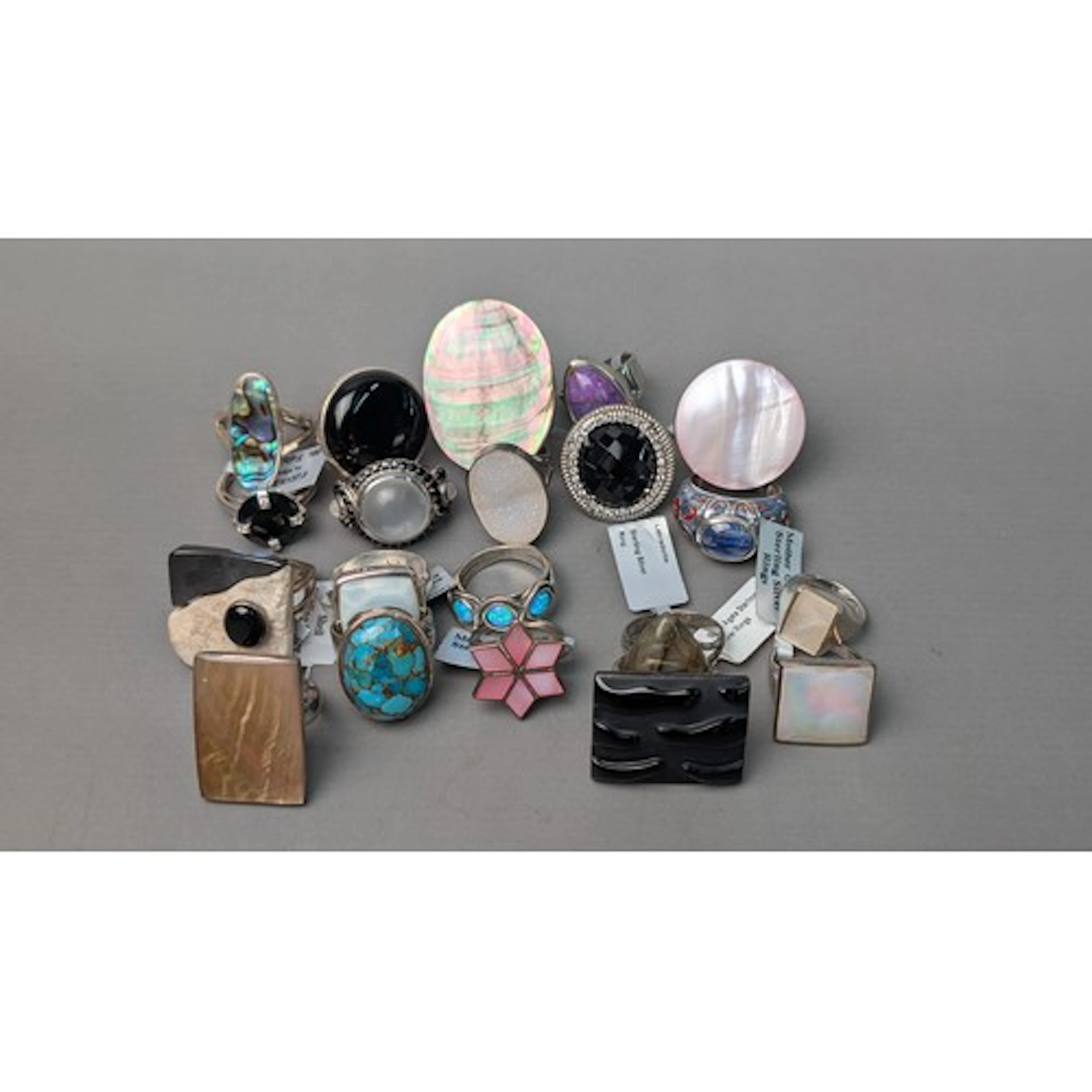 Twenty silver rings, including gemstone & shell statemen...