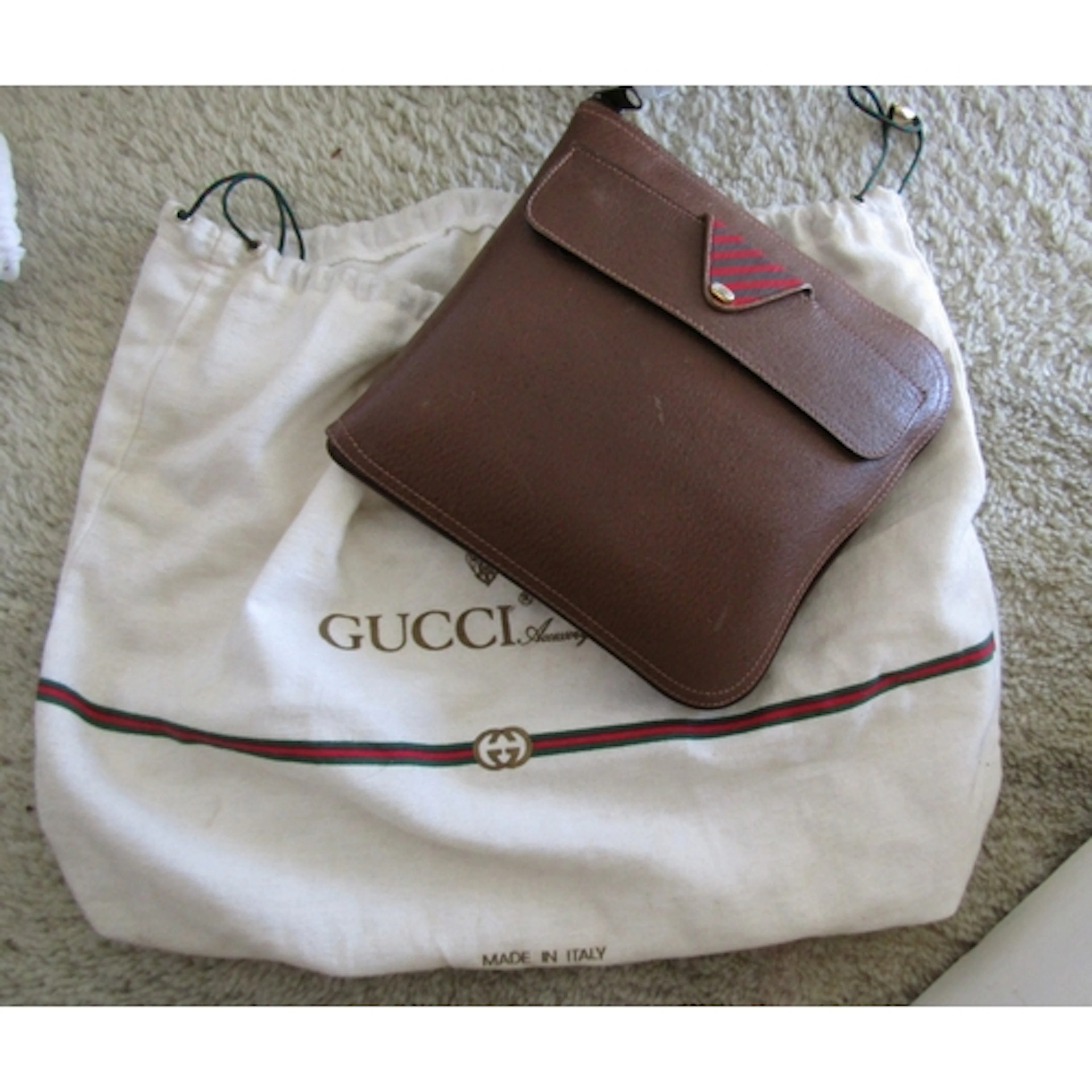 Gucci Vintage Leather Ladies Satchel with Gucci Dust Cover