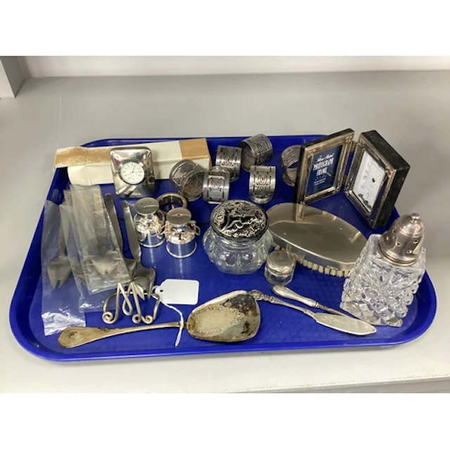Dunsheath Plated Napkin Rings, further napkin rings, glass s...