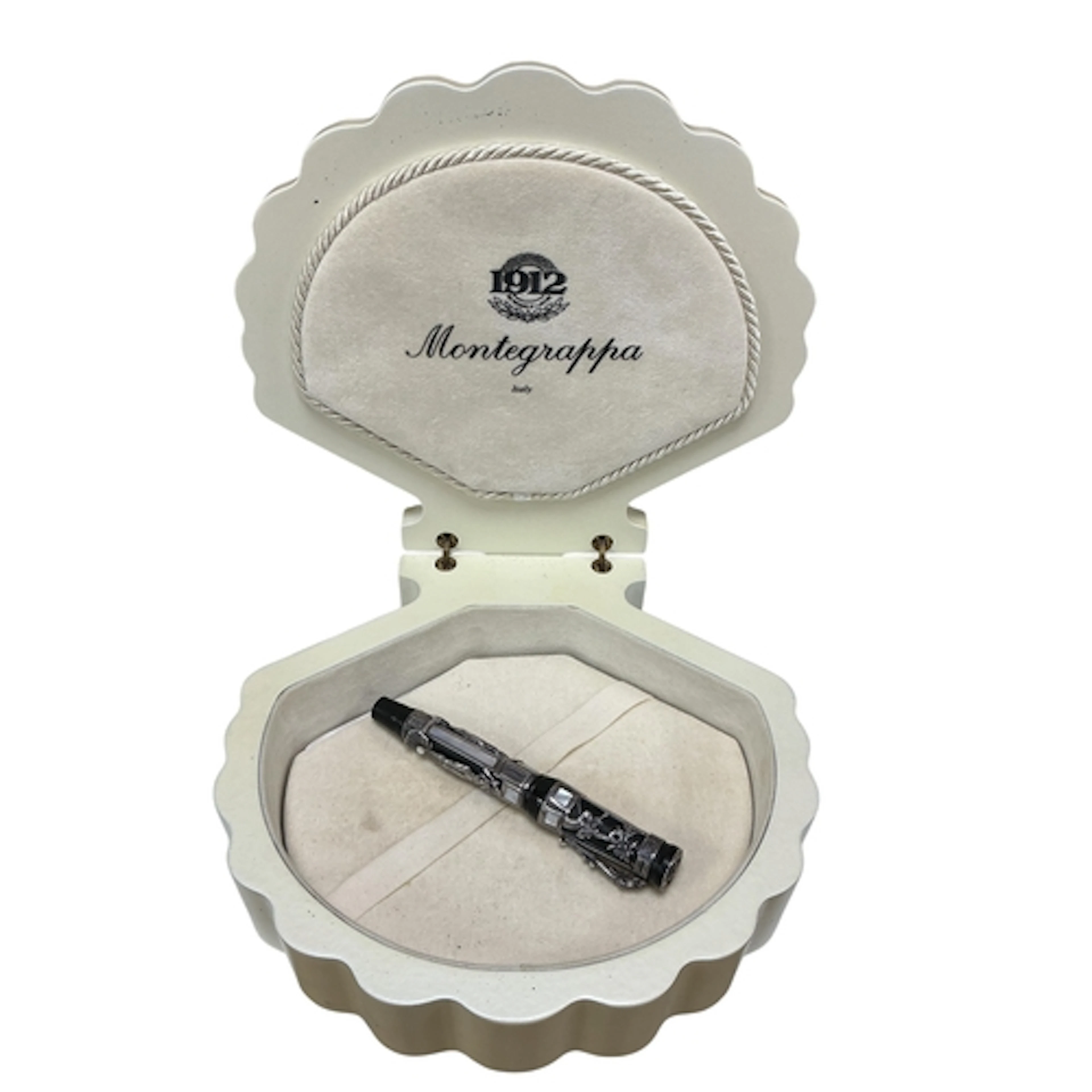 A Montegrappa Aphrodite limited edition fountain pen, limite...