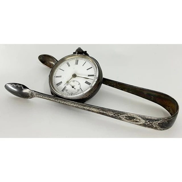 A Victorian silver pocket watch, white enamel dial, Roman nu...