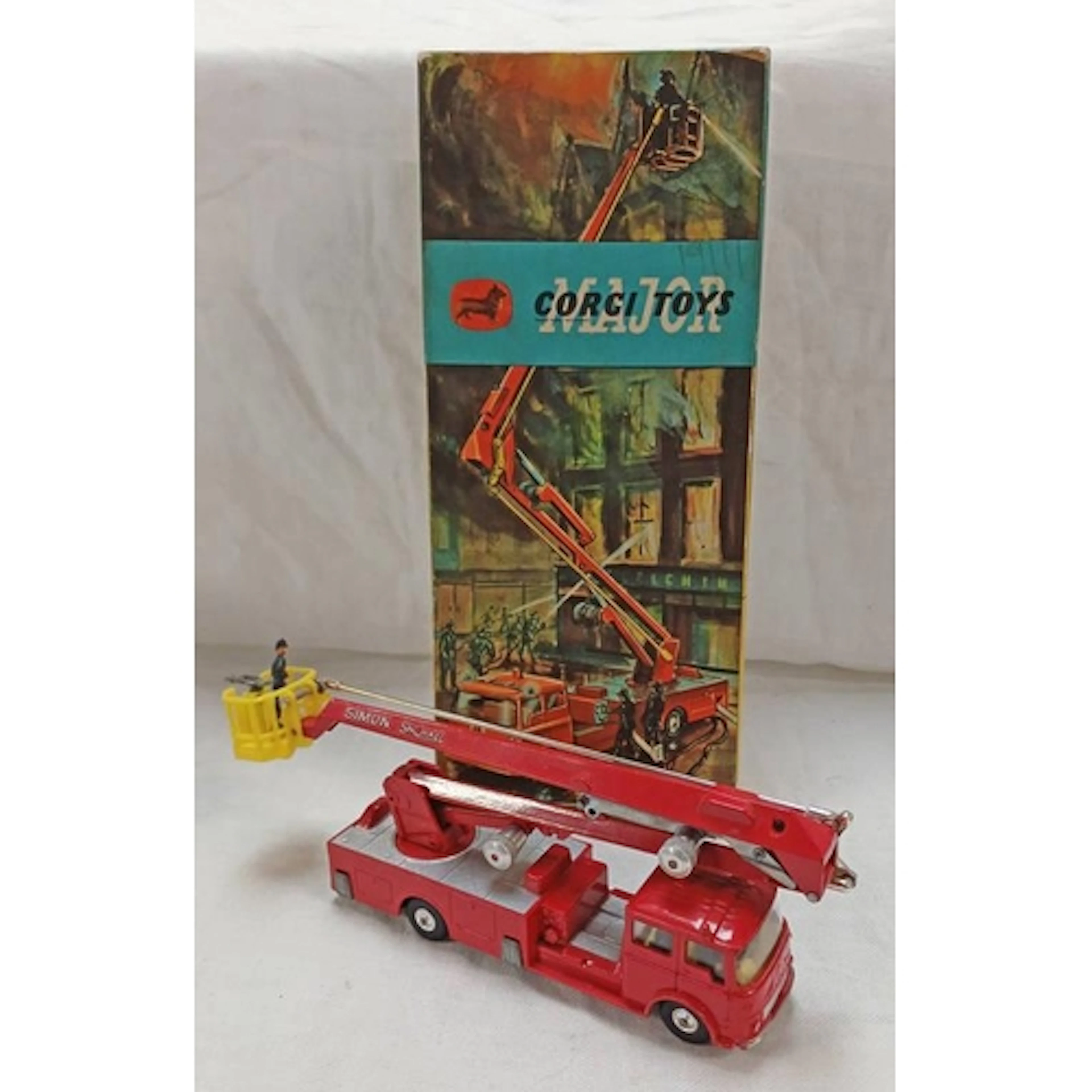 CORGI TOYS 1127 - SIMON SNORKEL FIRE ENGINE - BOXED