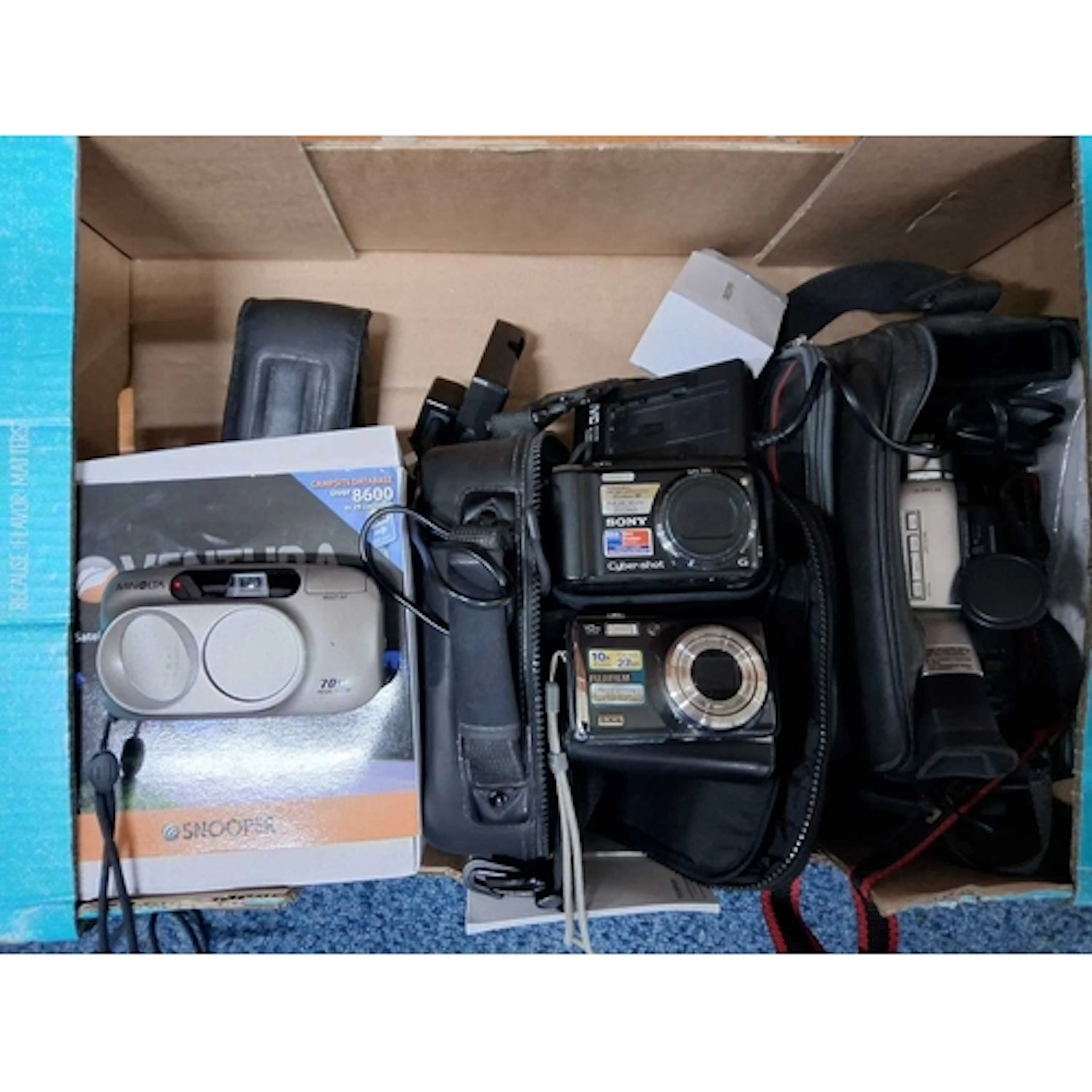 ONE BOX OF ASSORTED ELECTRICAL ITEMS to include a boxed Snoo...