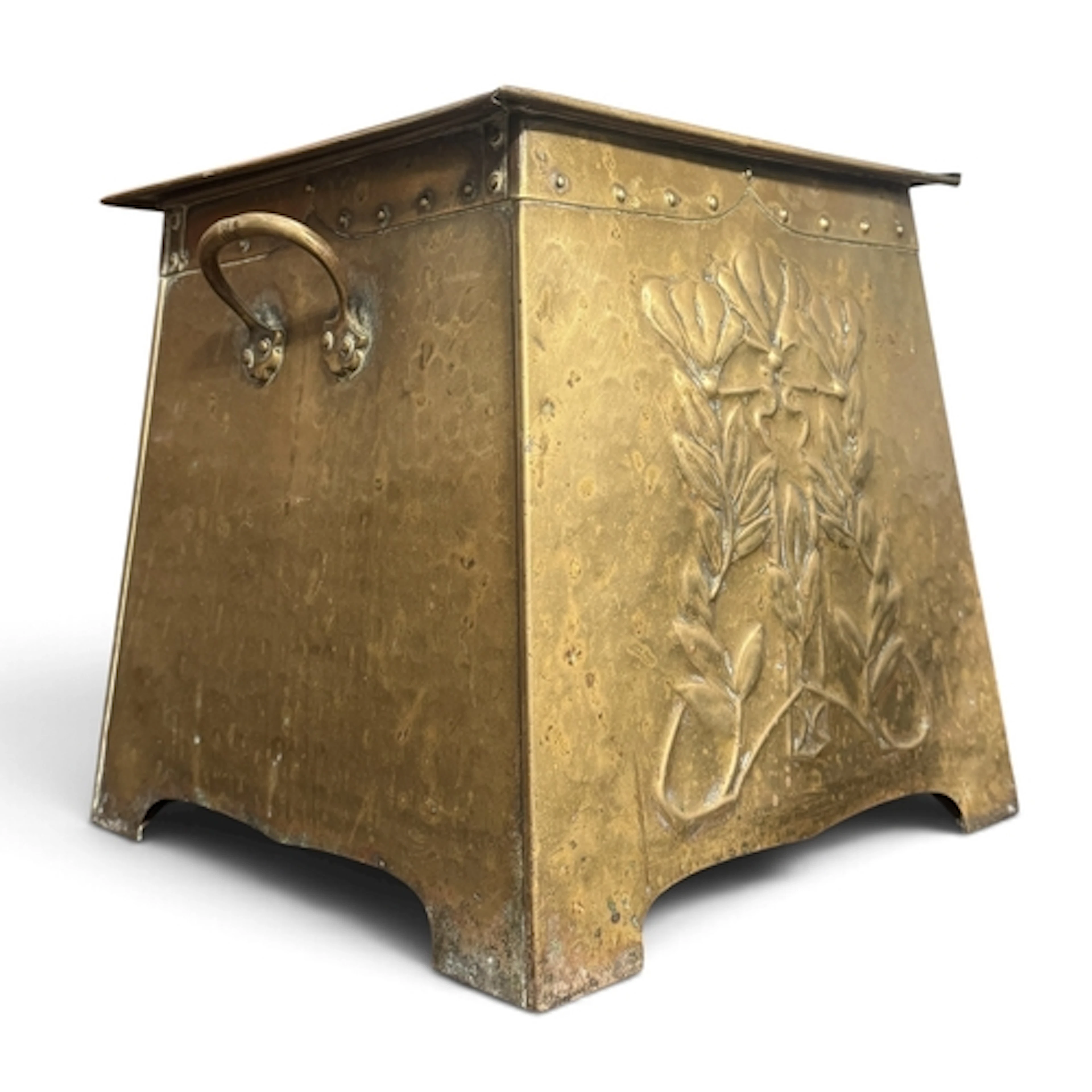 AN ARTS CRAFTS BRASS COAL BOX 33cm x 55cm ...
