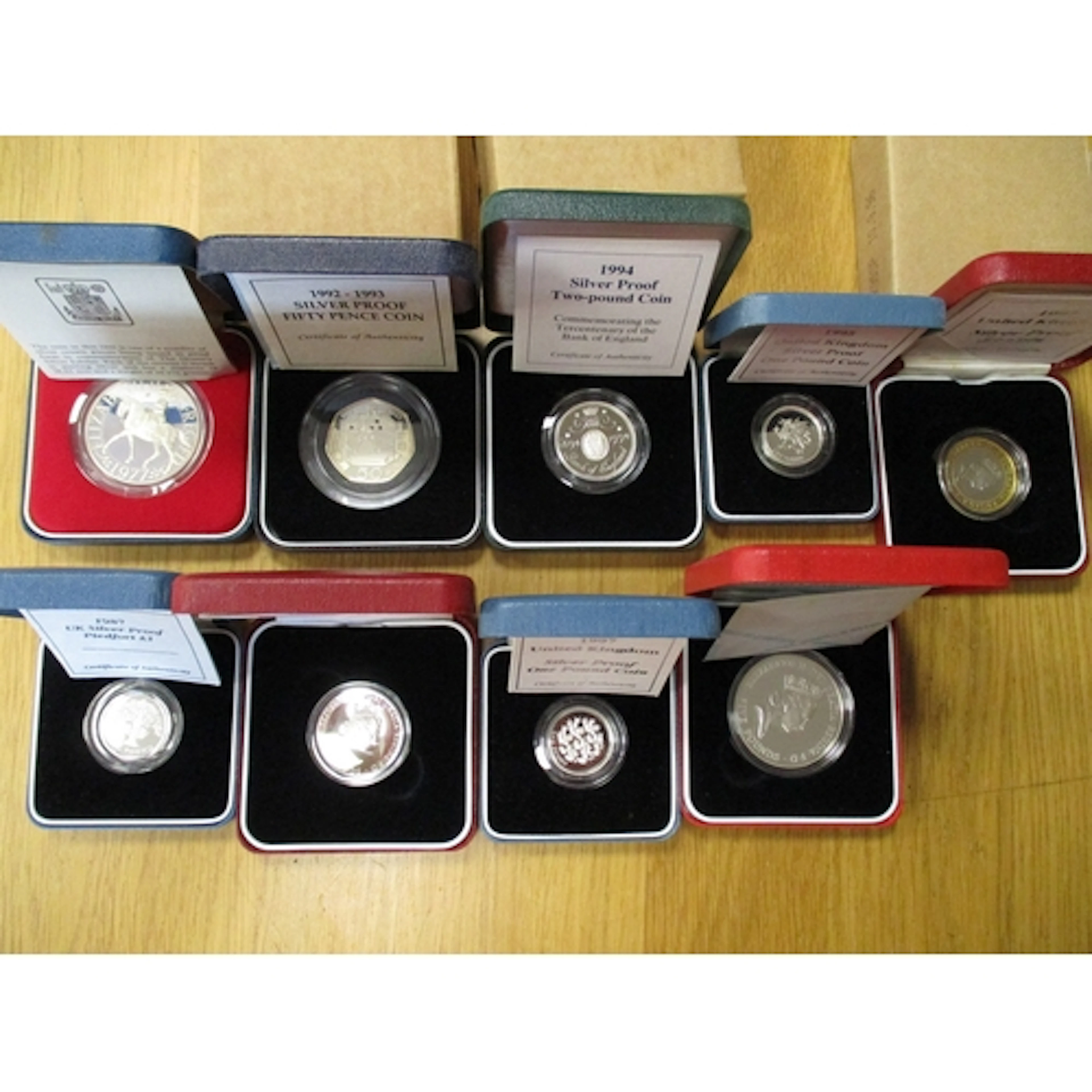 Collection with 1987 £1 silver piedfort proof, boxed silver ...
