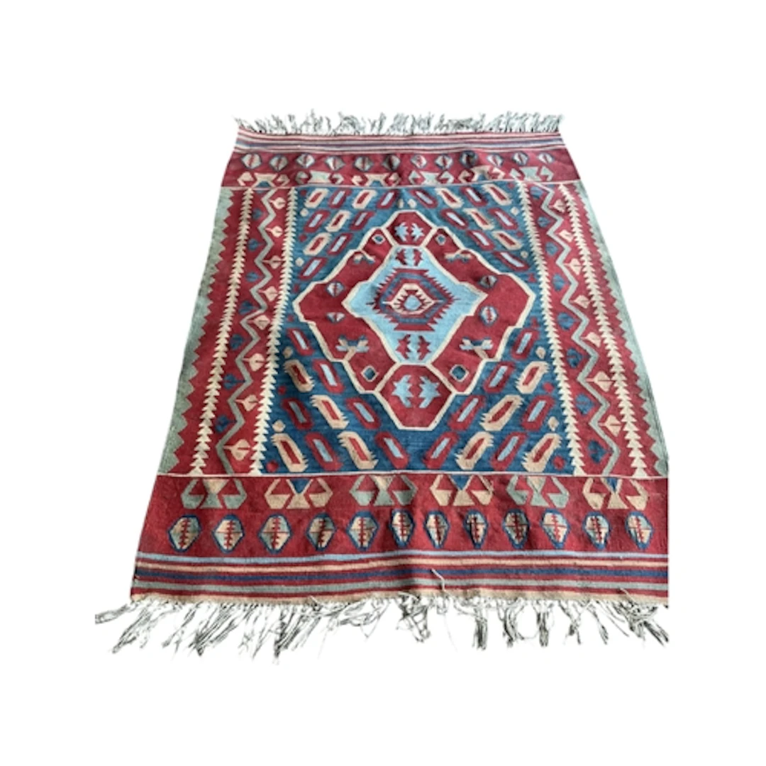 A Turkish Kilim rug,153 x 116cm