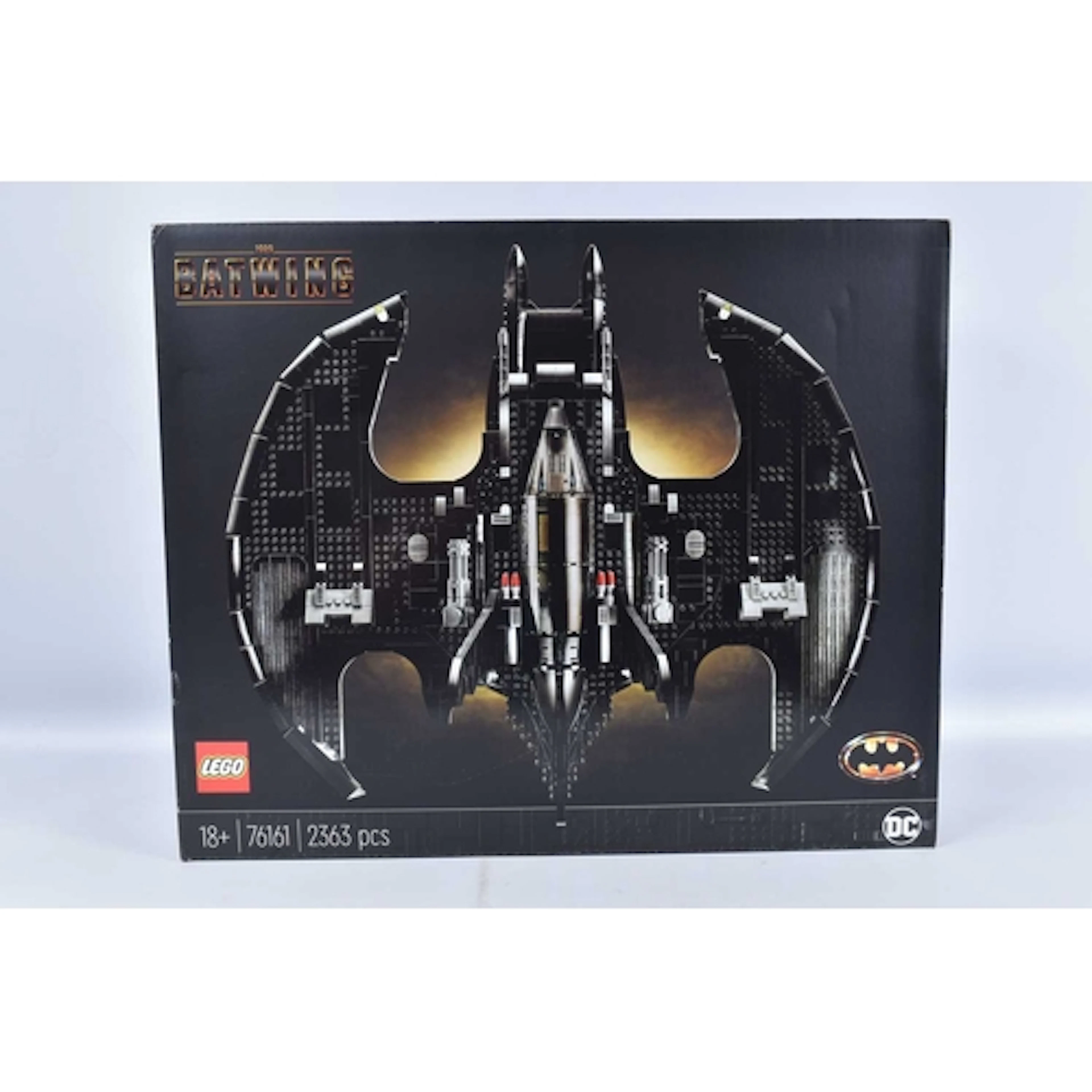 A BOXED AND SEALED 1989 BATWING LEGO SET, ref 76161, set is ...