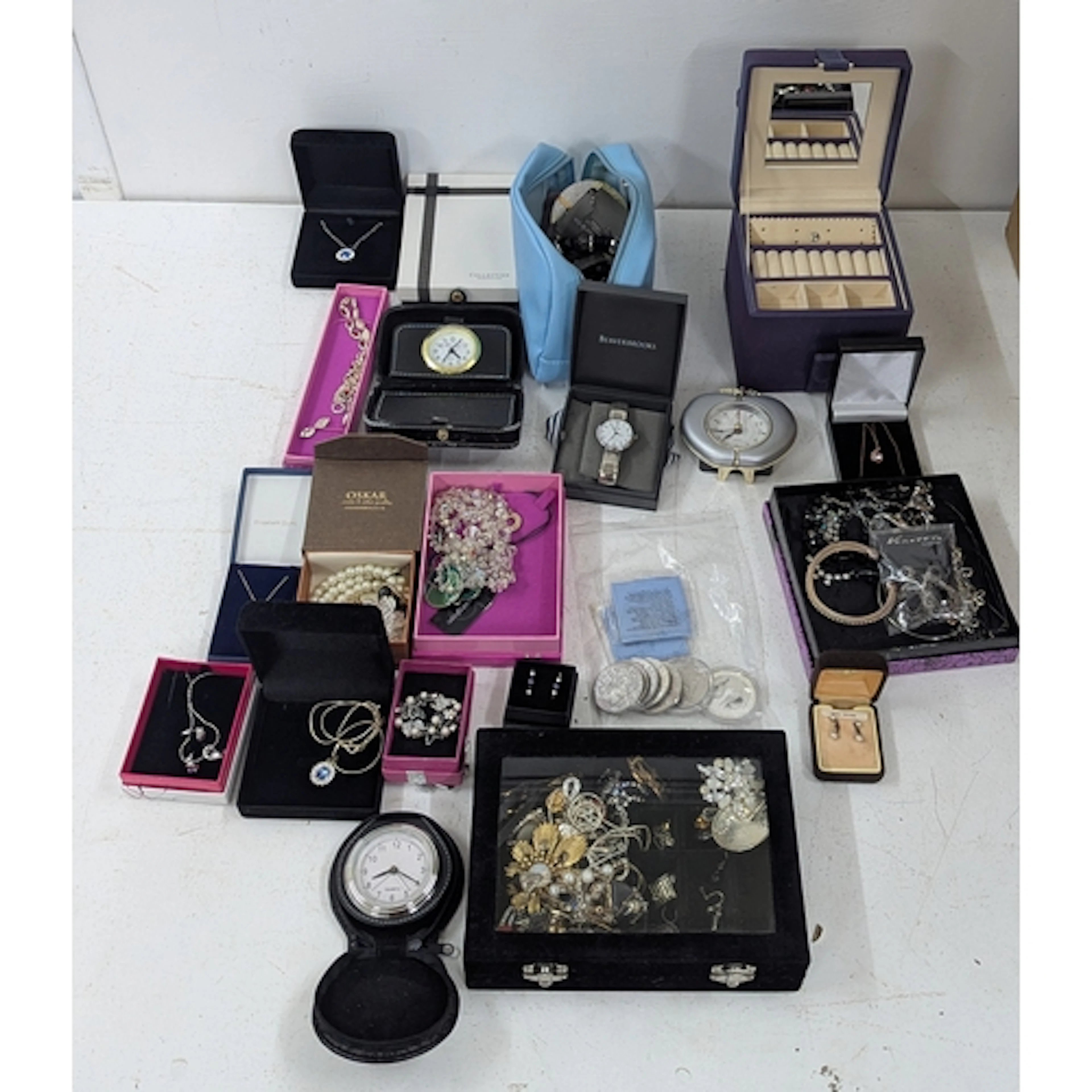 Mixed modern costume jeweller and ladies watches to include ...