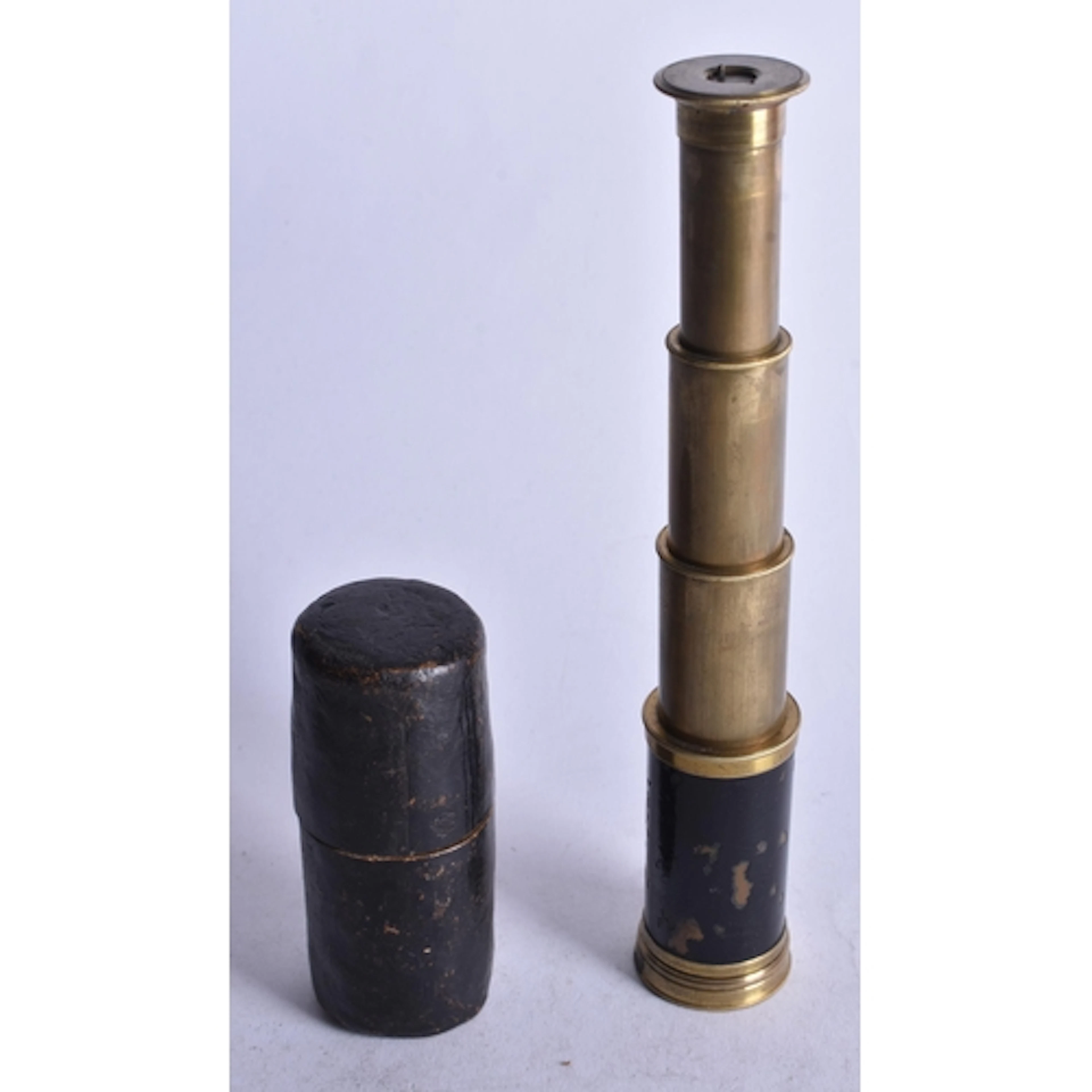 A VINTAGE 3 DRAW POCKET TELESCOPE IN ORIGINAL CASE. 19.2 cm...