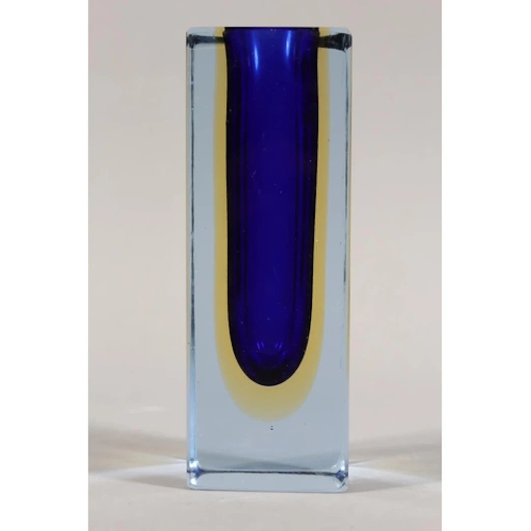 Murano Sommerso art glass cubed vase with blue in colour, 12...