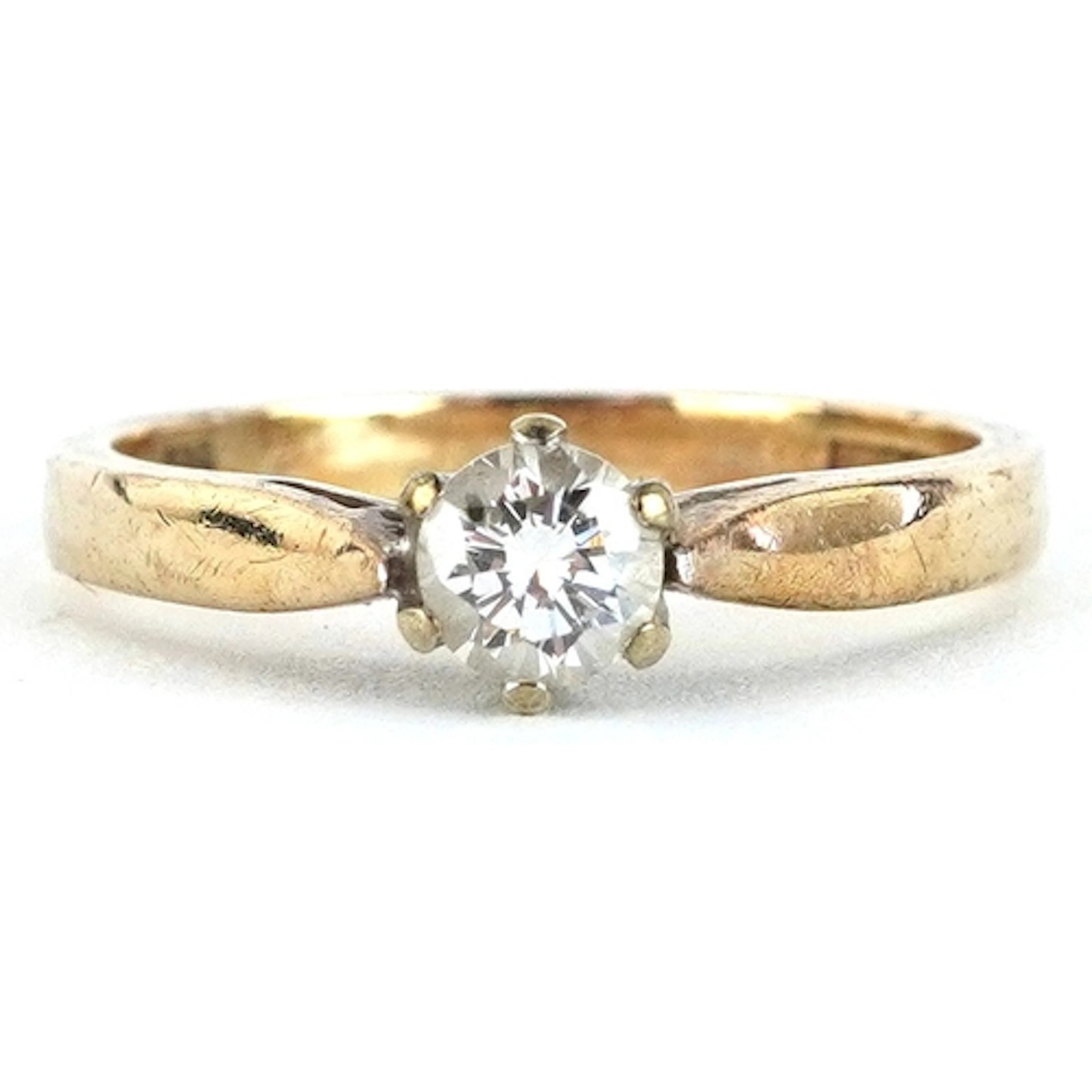 9ct gold diamond solitaire ring, the diamond approximately 0...