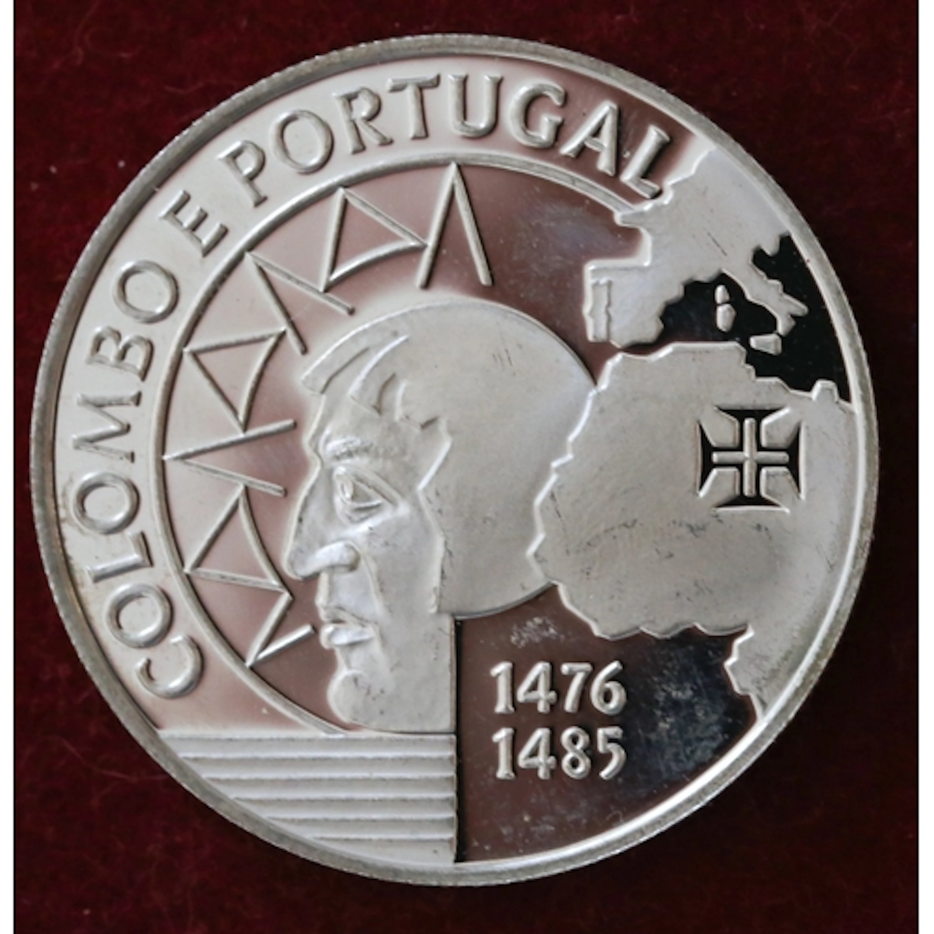 Sterling Silver Commemorative 200 Escudos Coin 'Colombo E Po...