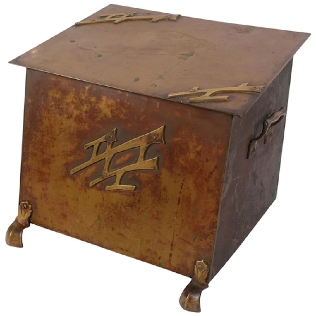 A Vintage Japanese design tin lidded fire bucket (A/F), W37c...