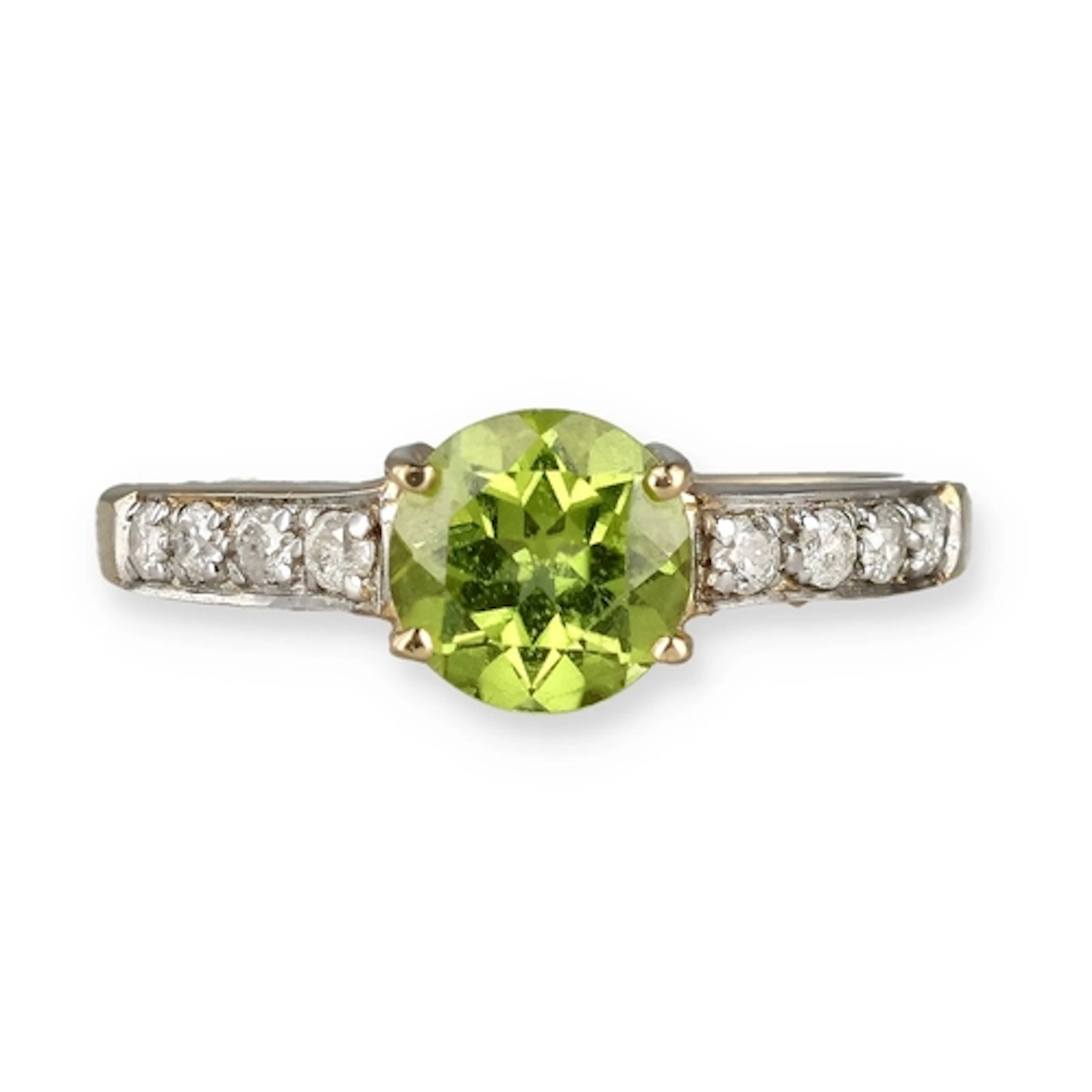 A 9 CARAT GOLD PERIDOT DIAMOND RING Weight: 2.8gms...