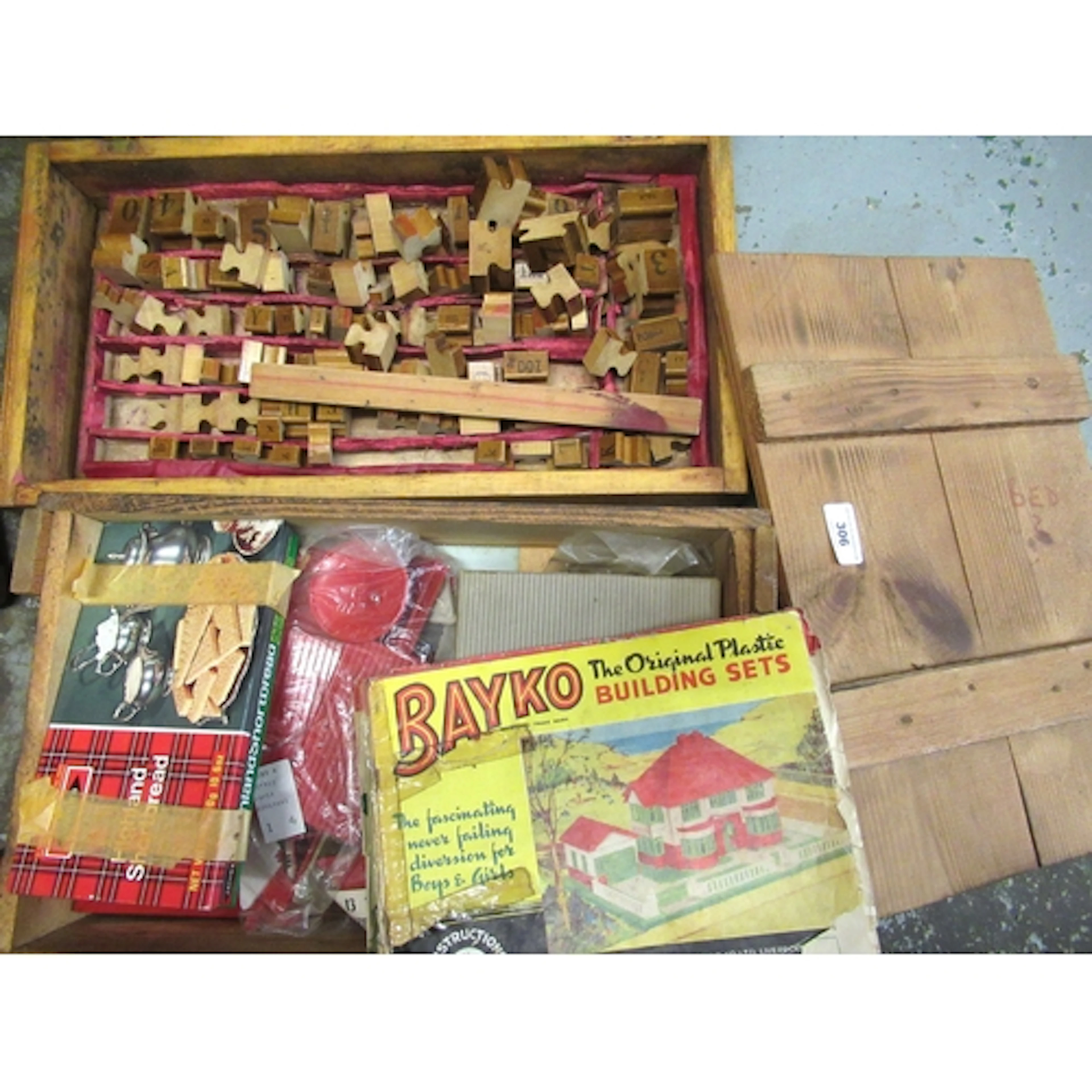 Bayko building set and other unboxed children's toys, includ...