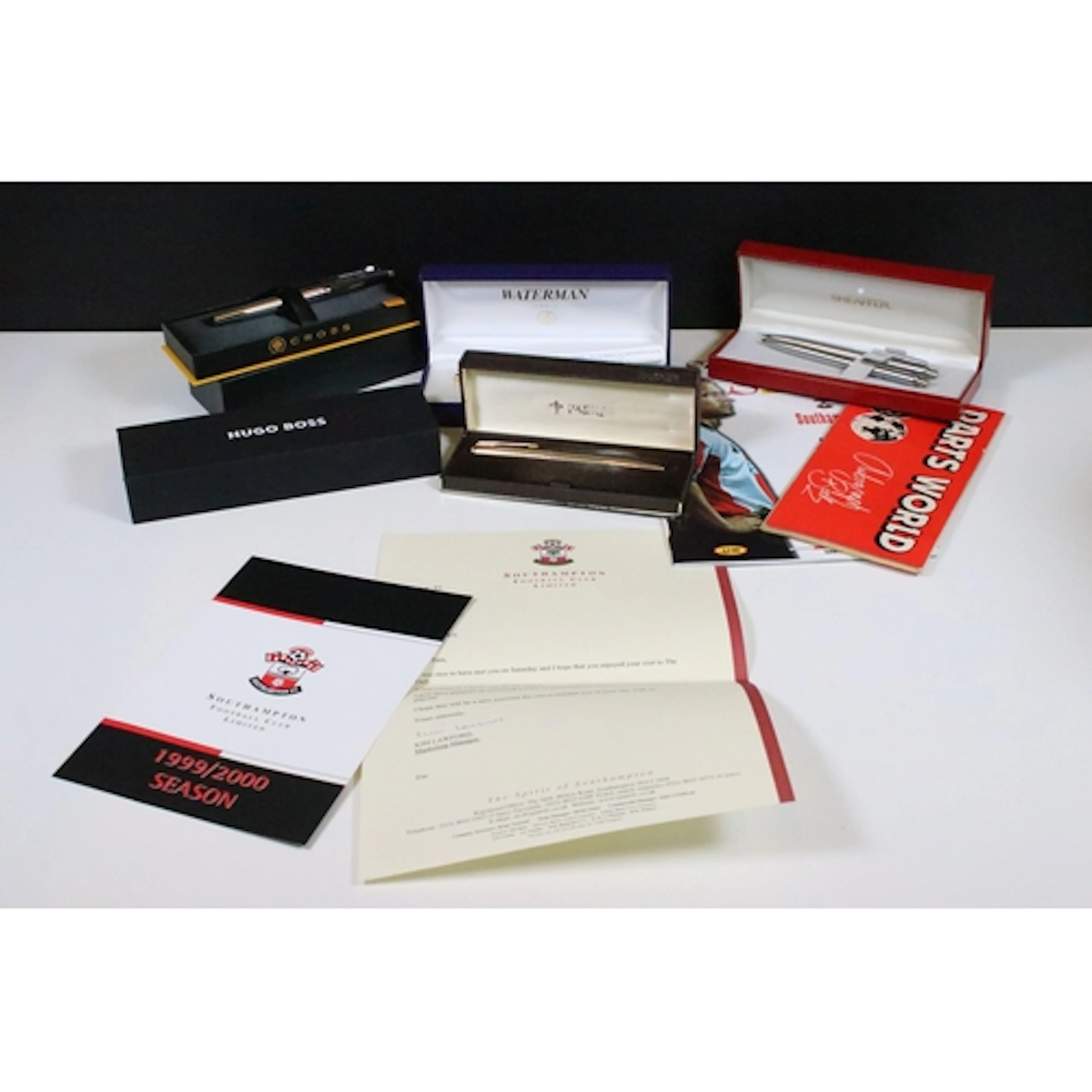 Collection of pens to include Waterman, 2x Sheaffer, Parker,...