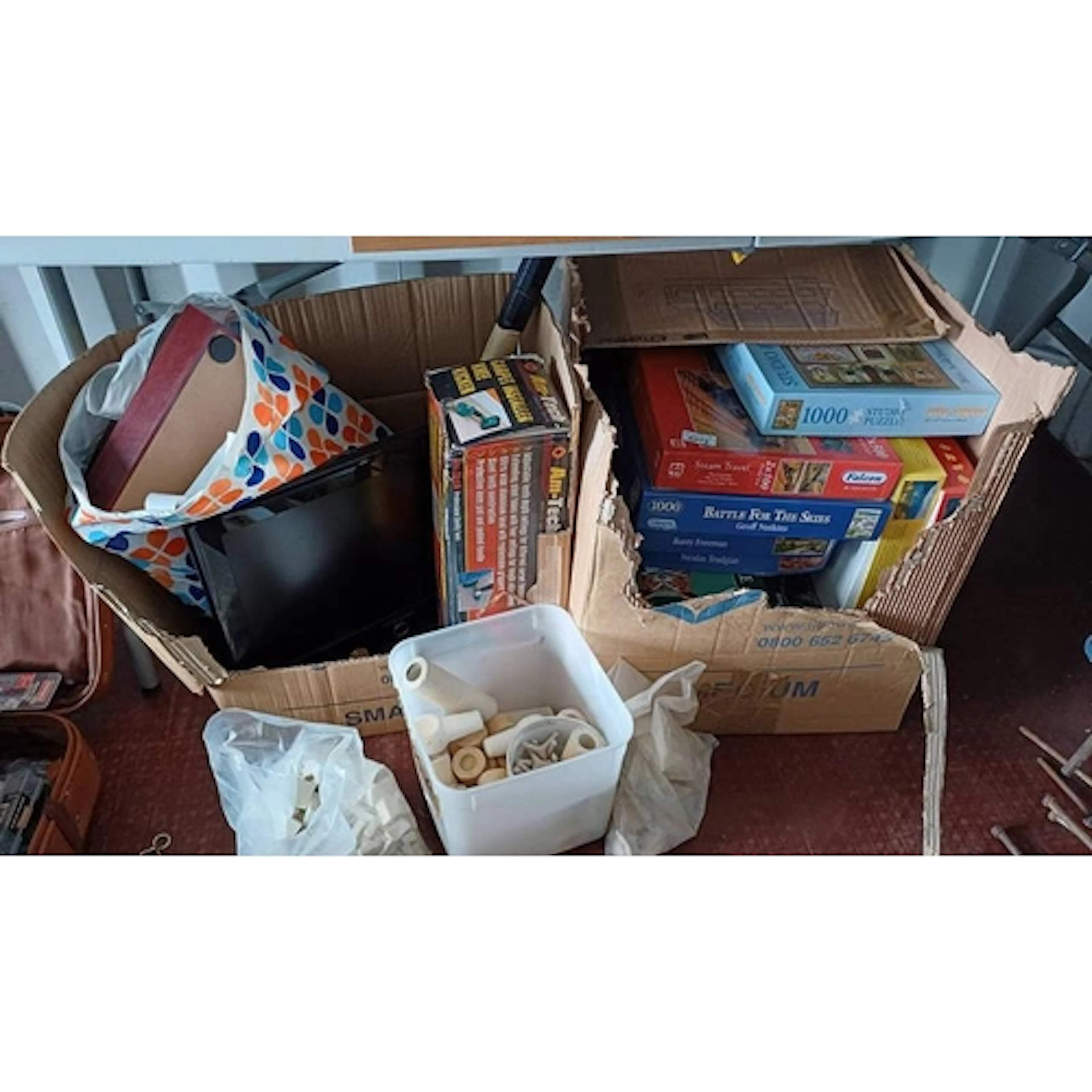 AMTECH CARPET INSTALLER, TV, RECORD PLAYER, MIXED JIGSAW PUZ...
