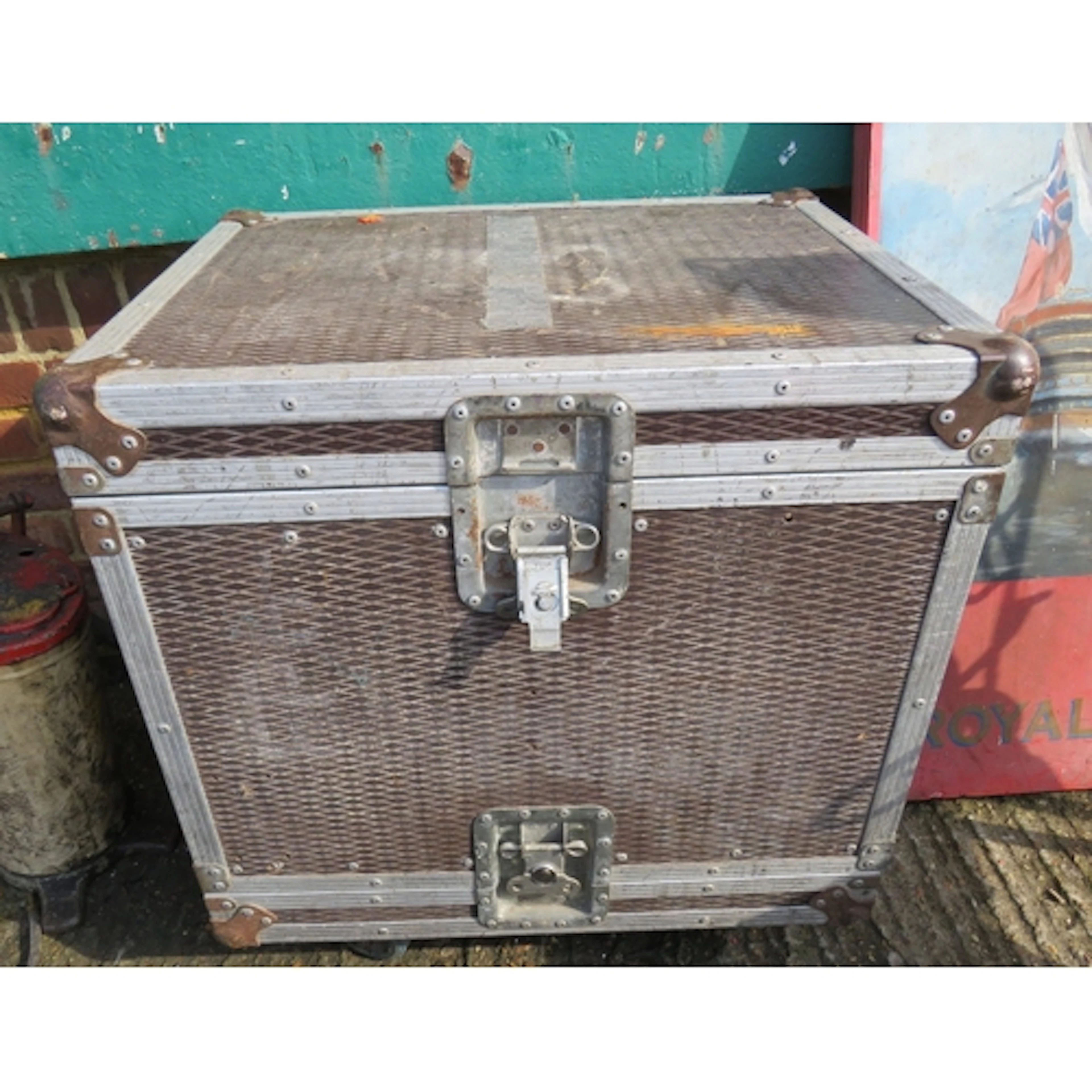Vintage Metal Trunk/Storage Crate on wheels approx. 66cm W x...