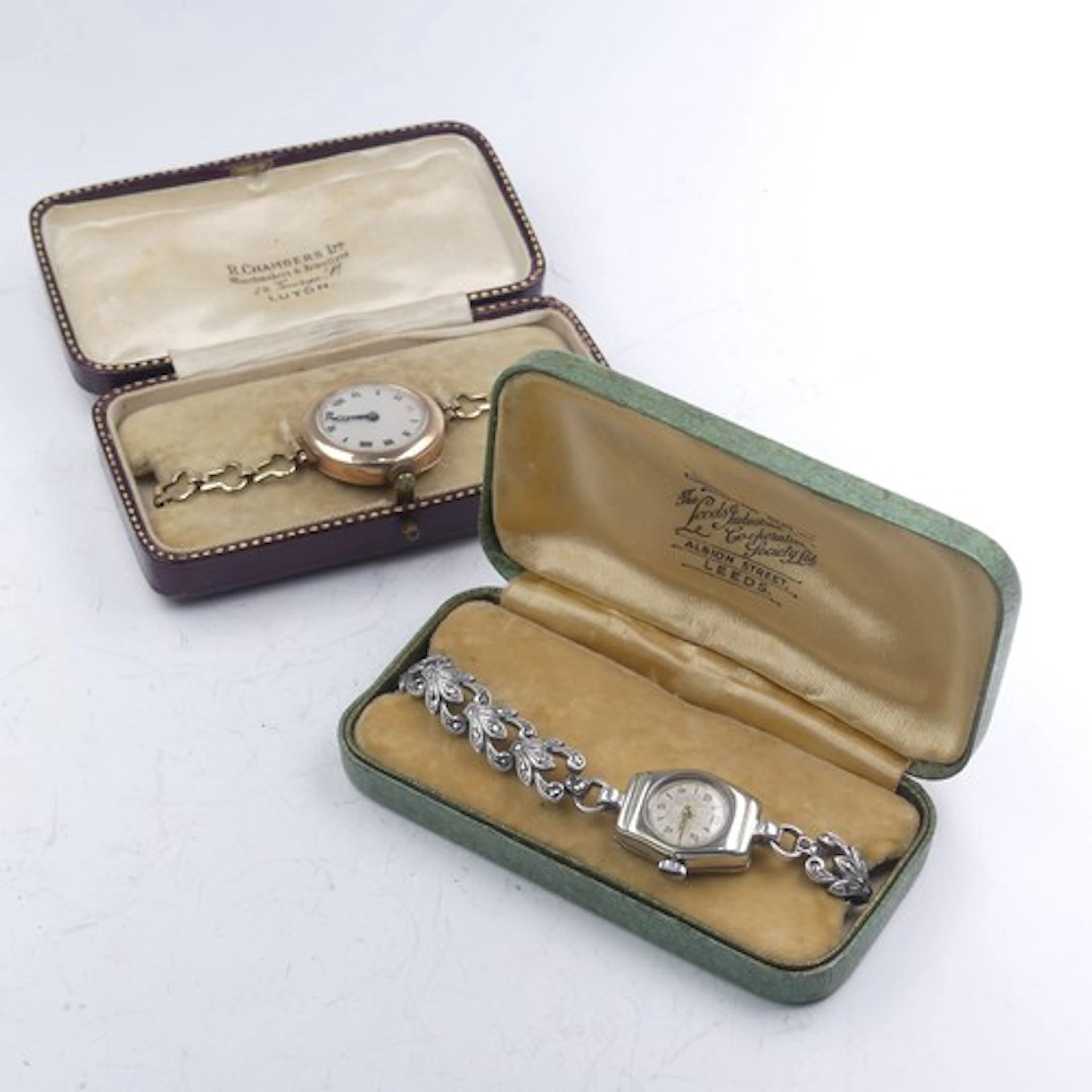 A 9ct rose gold lady's Wristwatch, 25mm diameter, on rolled ...