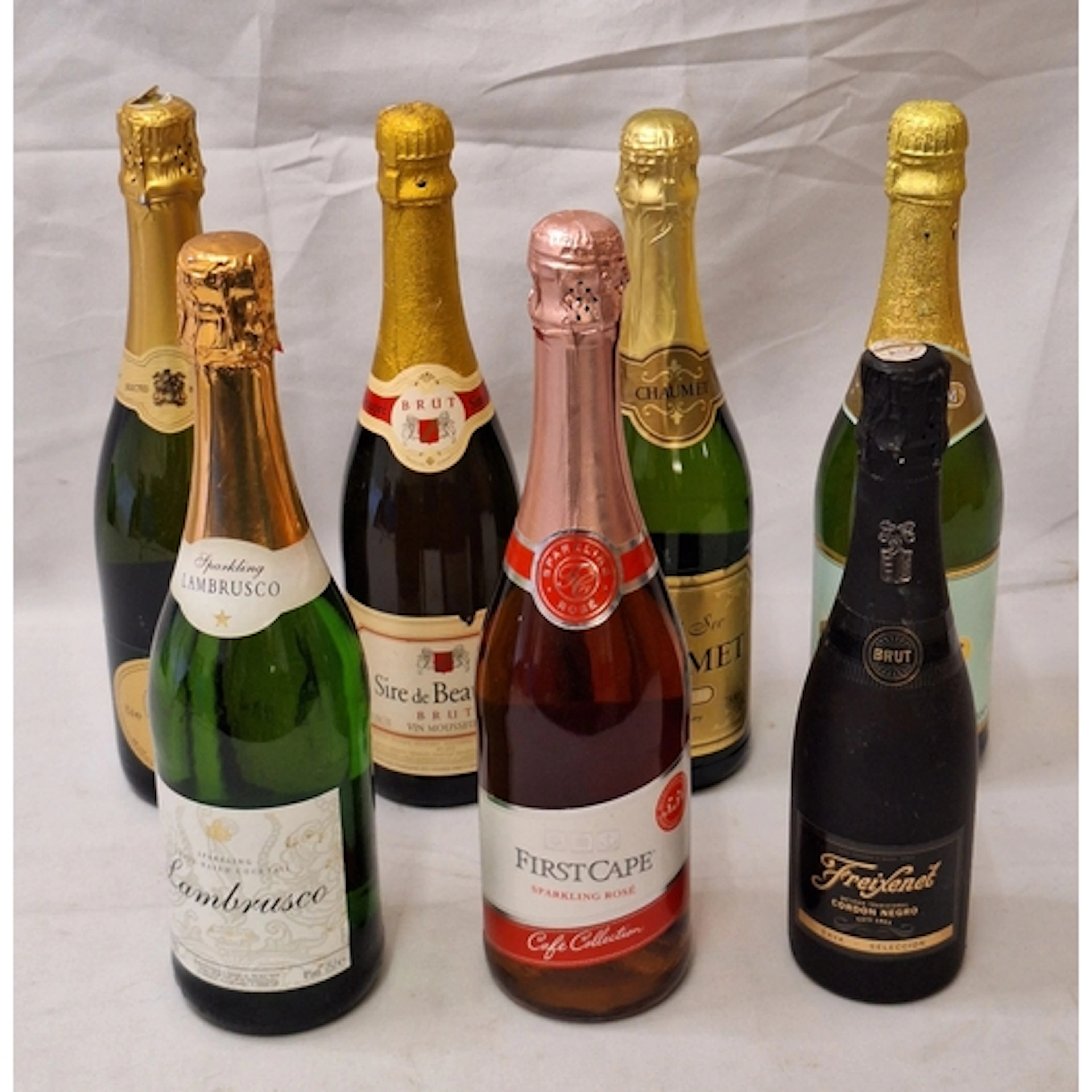 Sparkling Wines incl. First Cape Sparkling Rose, Lambrusco, ...