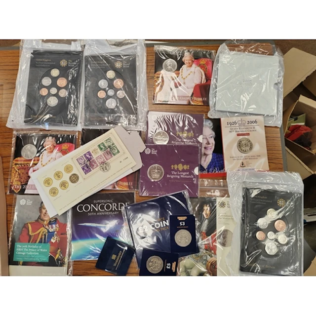 Collection of uncirculated coins and sets, plus pre decimal ...