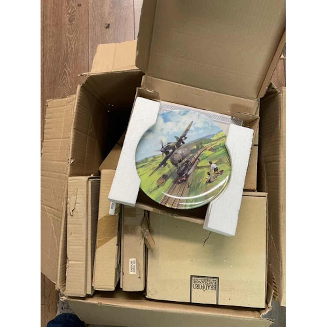 Large box of boxed military collectors plates