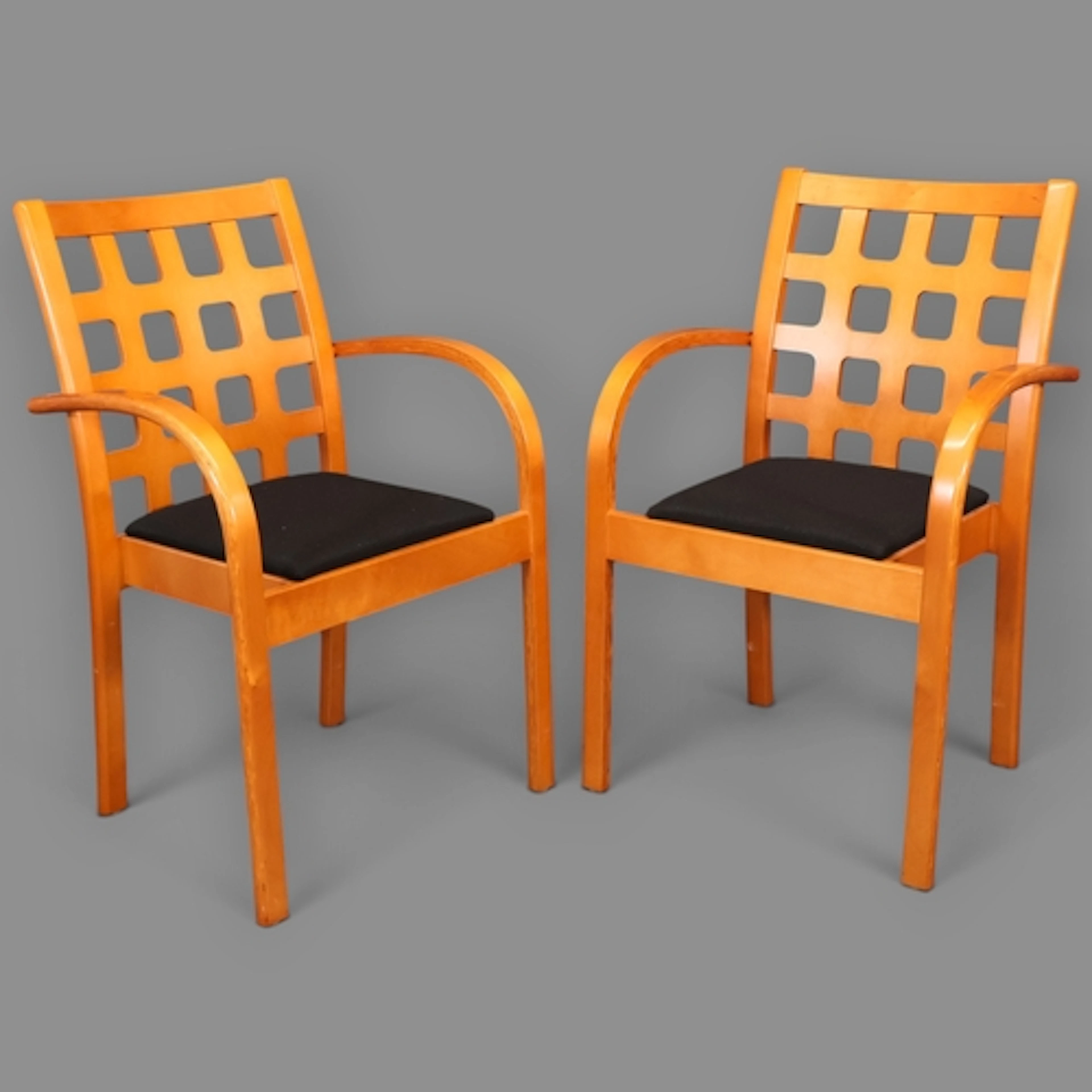 Eero Aarnio - A pair of 1990s post modern Ruutu chairs by As...