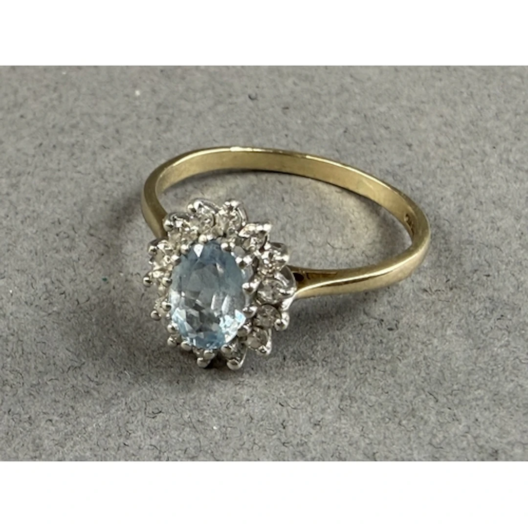 Jewellery- Attractive H/M 9ct gold Aquamarine and diamond cl...