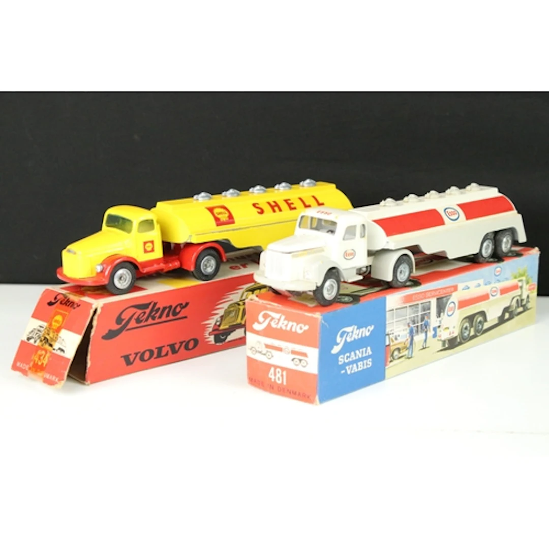 Two boxed Tekno diecast model tankers to include 481 ESSO Sc...