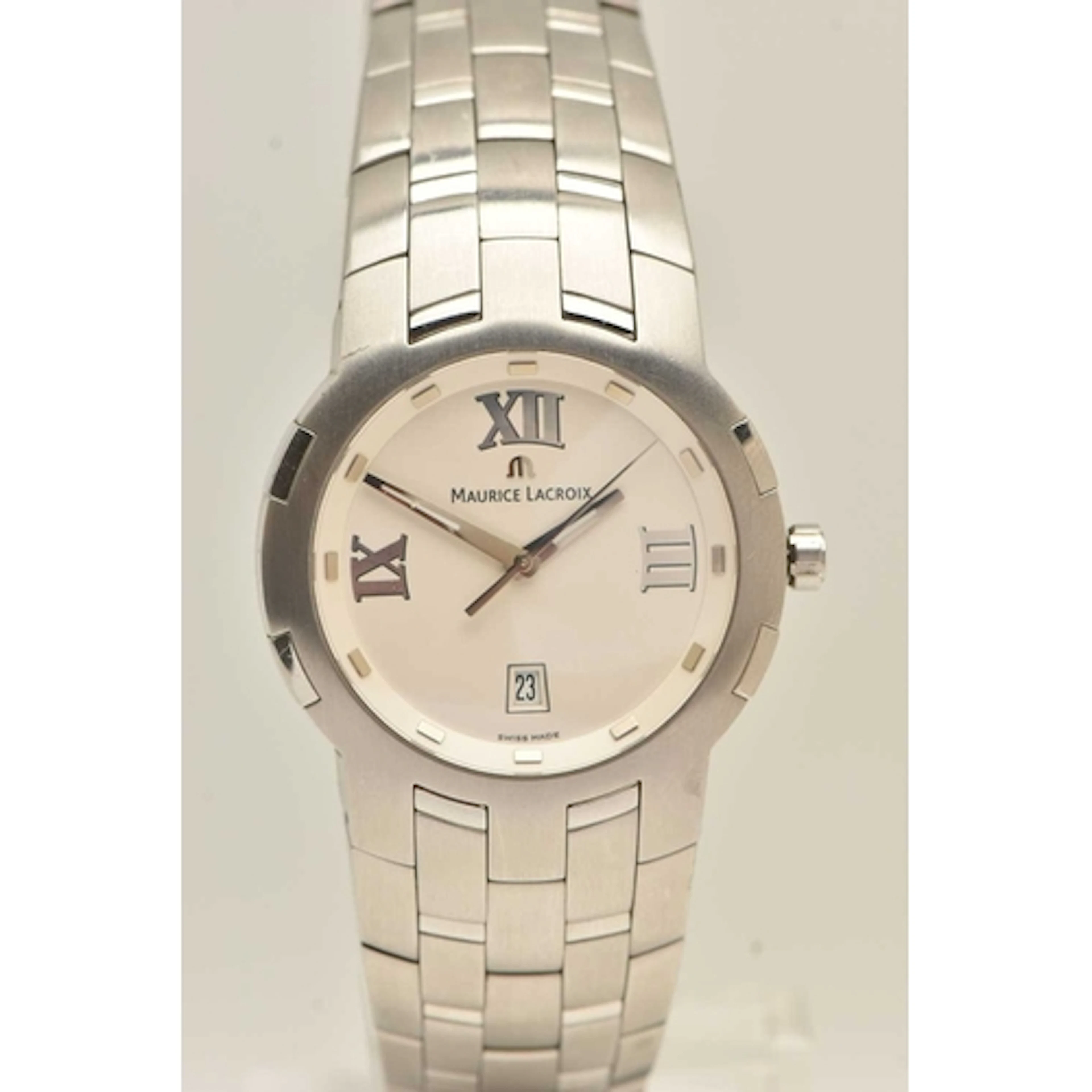 A 'MAURICE LACROIX' MILESTONE WRISTWATCH, quartz movement, r...