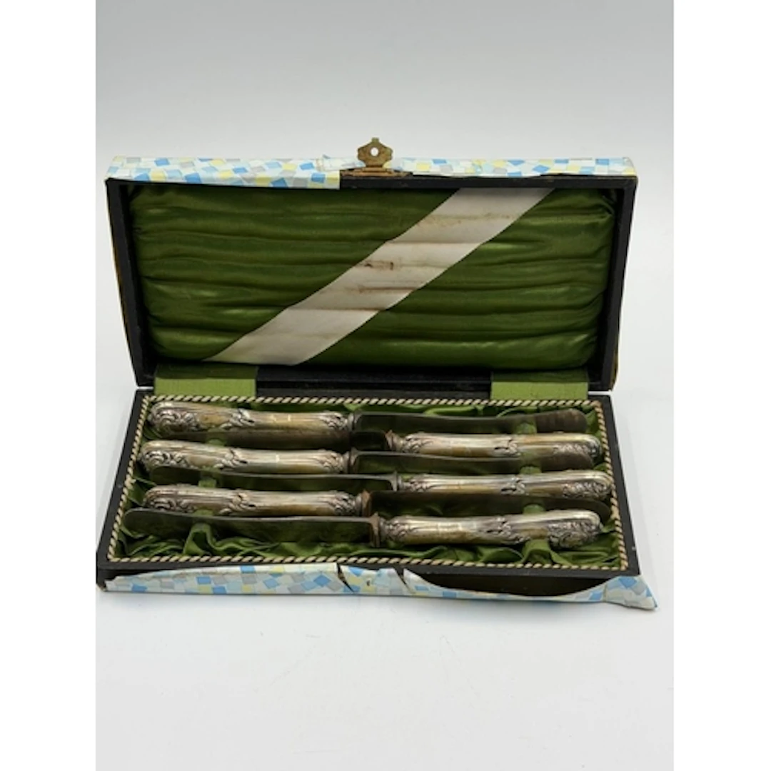 A boxed set of Continental silver, marked 800, six table kni...
