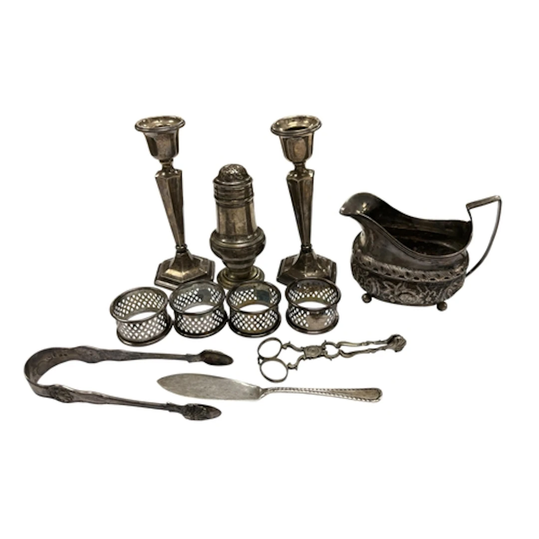 A George III silver pepperette, John Delmester, London, 1764...