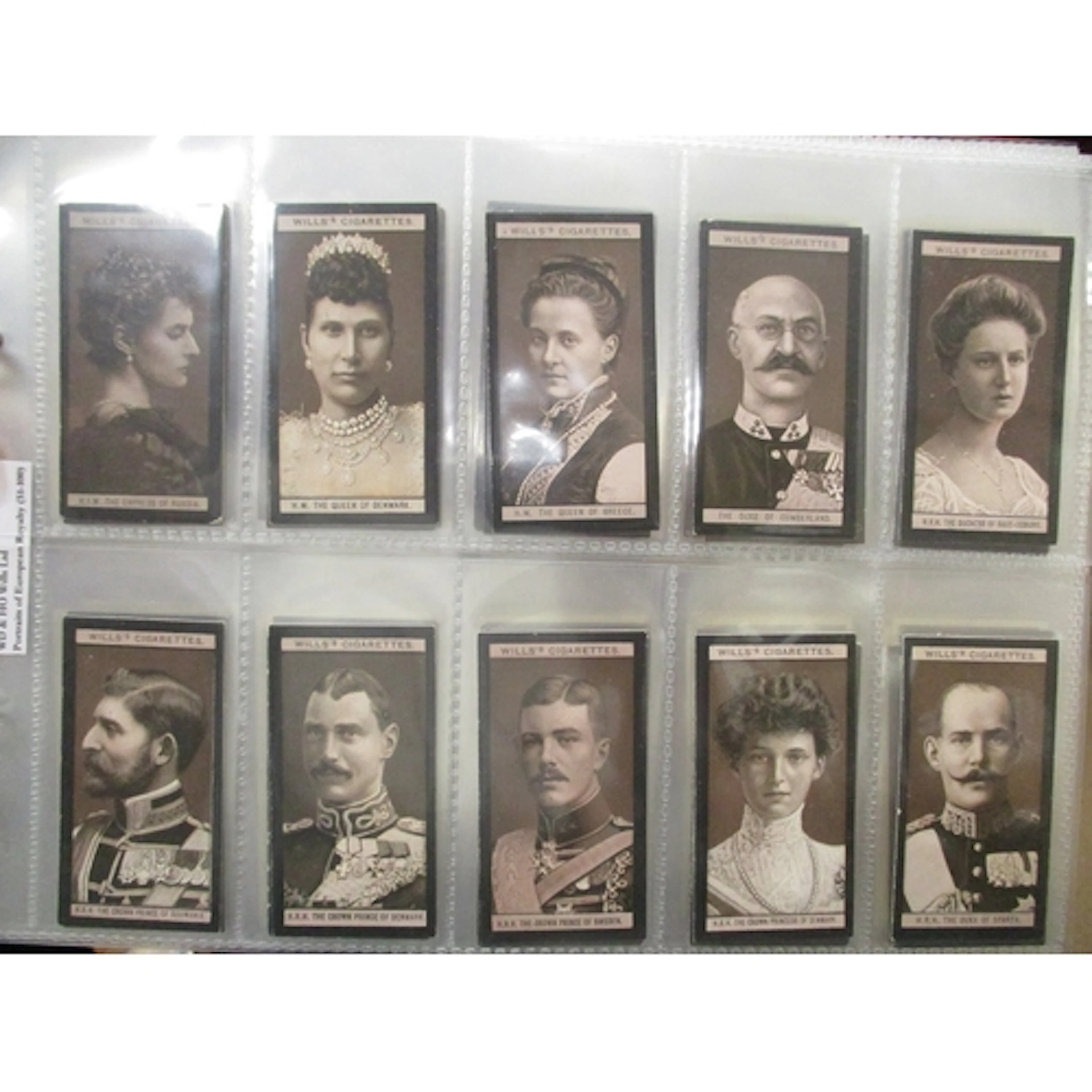 Collection in 7 albums with complete sets including Mitchell...